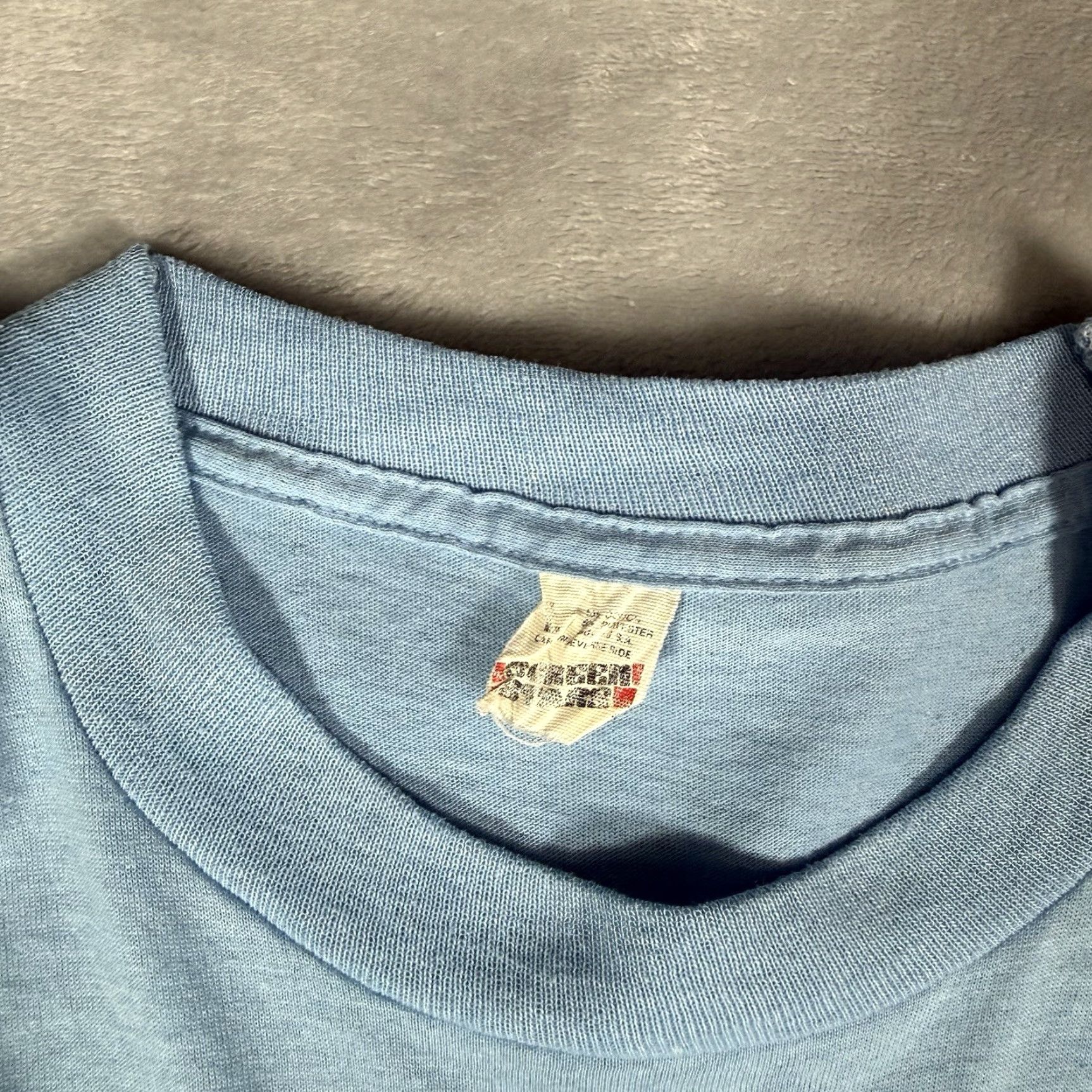 Vintage VINTAGE Music T Shirt Mens M Slim Fit Johnny Mestro 80s Blue Cotton Polyester Graphic Print Crew Neck Short Sleeve Slimming Size US M / EU 48-50 / 2 - 3 Thumbnail