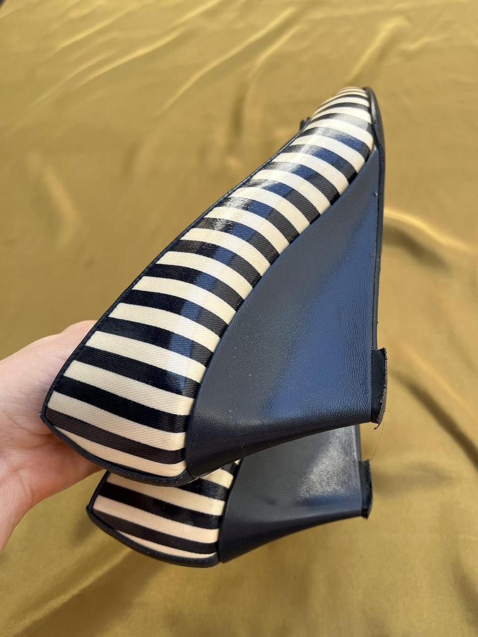 Japanese Brand VIO navy blue & cream wedge loafers Size US 6 / IT 36 - 5 Thumbnail