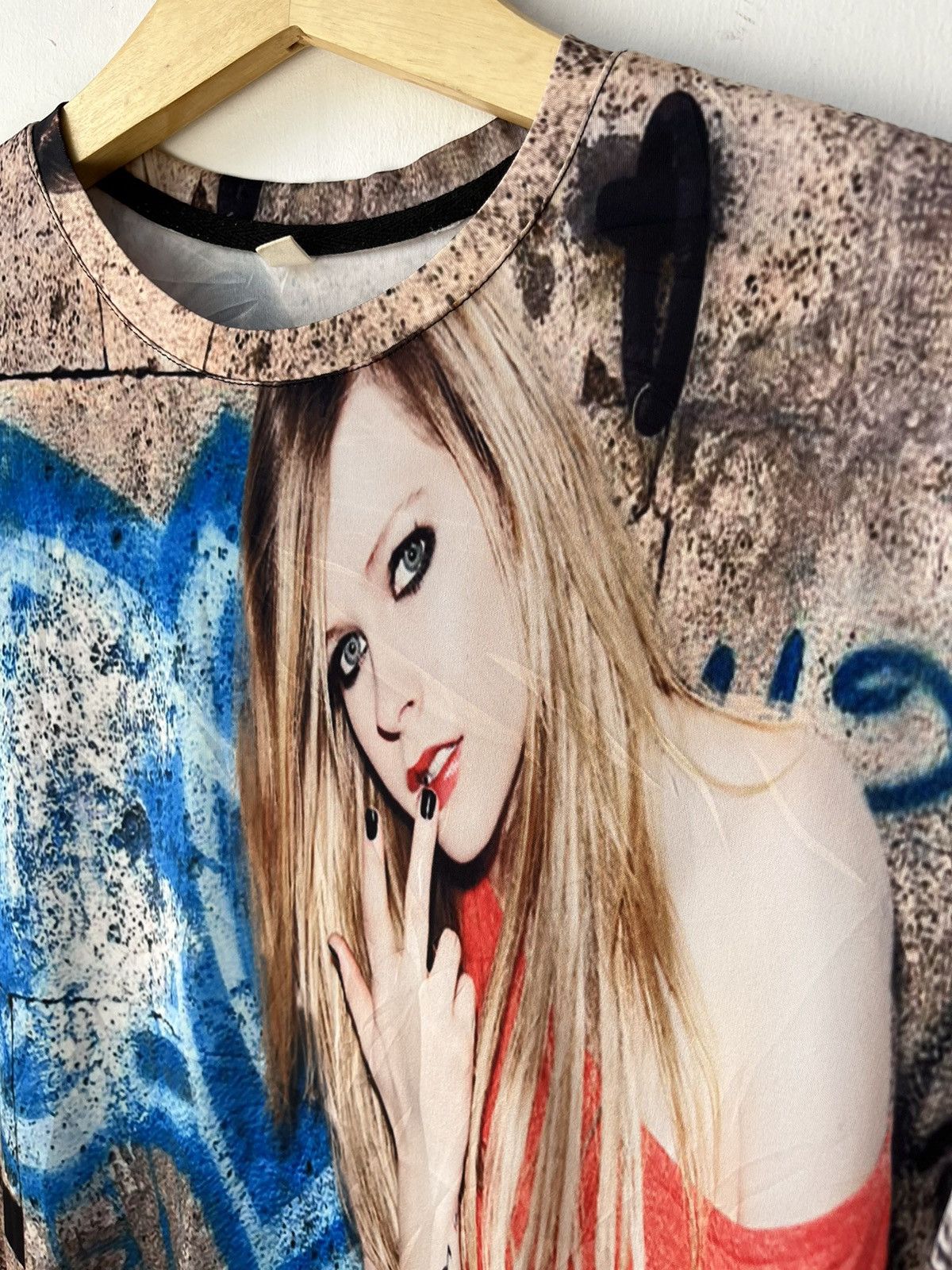 Band Tees Bootleg Avril Lavigne AOP Tees Size US L / EU 52-54 / 3 - 2 Thumbnail