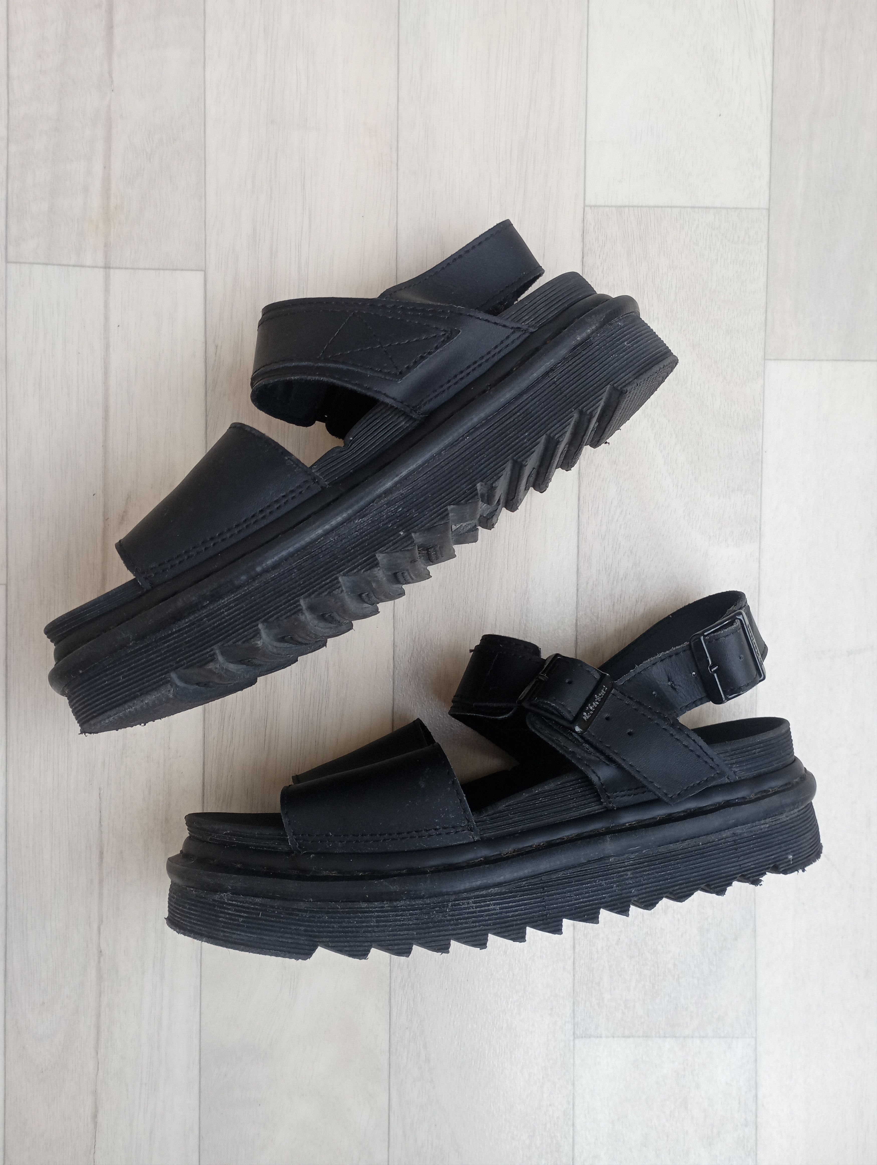 Dr. Martens Dr Martens Voss In Black Hydro Size US 7 / IT 37 - 6 Thumbnail