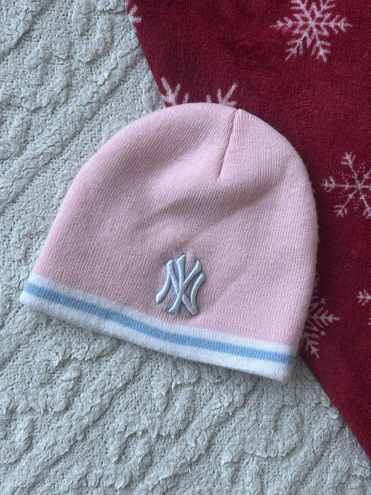 New York Yankees Vintage New York Yankees New Era Beanie Hat Y2K Size ONE SIZE - 4 Thumbnail