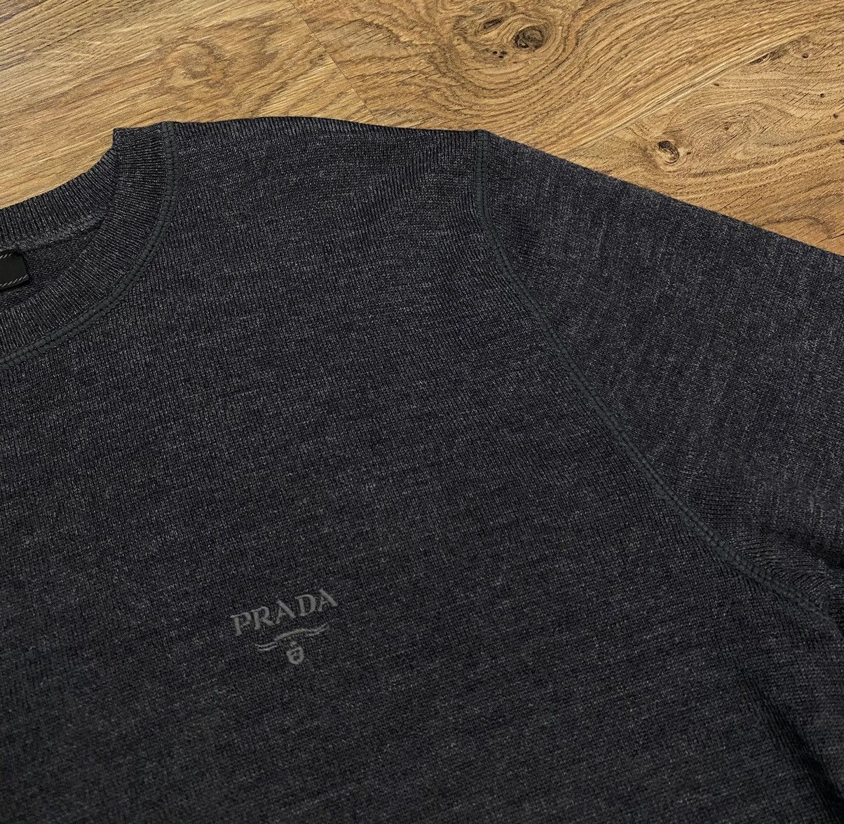 Prada Prada Embroidered Logo Knitted Sweatshirt x Luxury Size US M / EU 48-50 / 2 - 5 Thumbnail