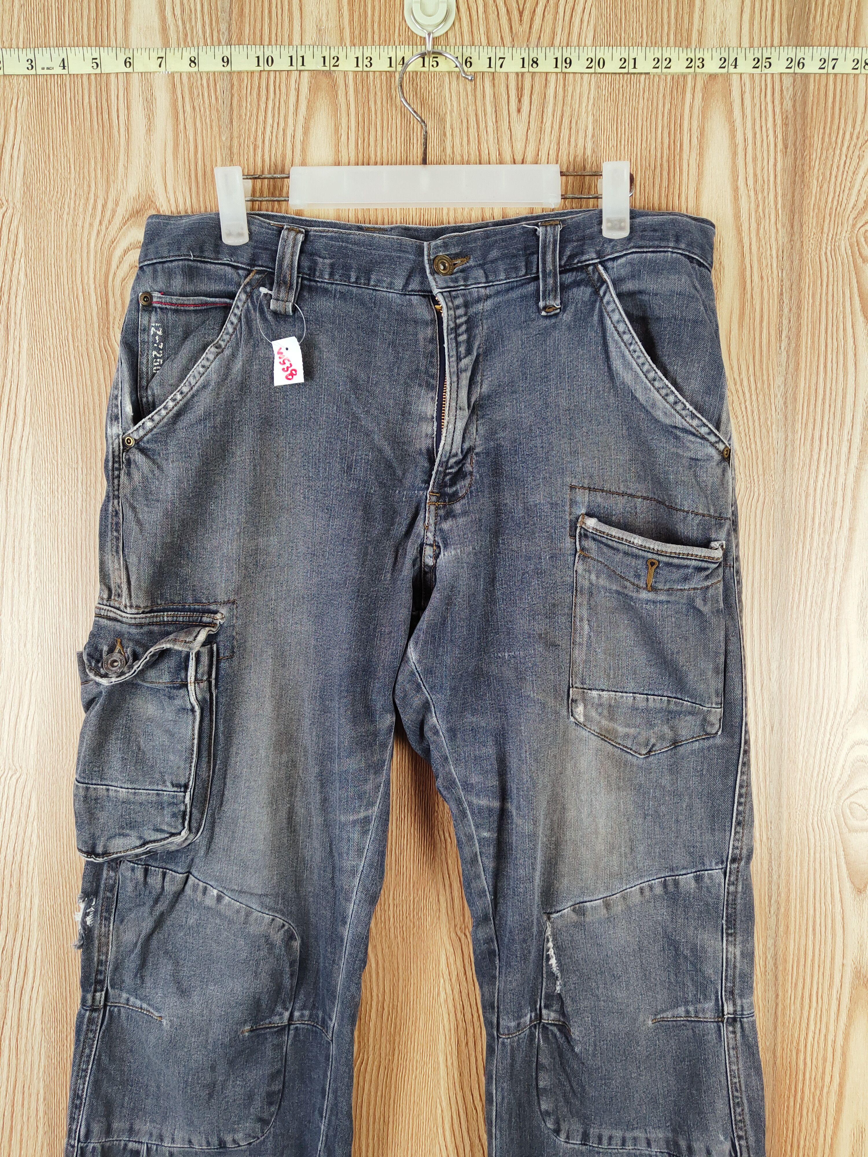 Japanese Brand Japanese Brand Dark Blue Distressed Ripped Jeans #W538 Size US 33 - 2 Thumbnail