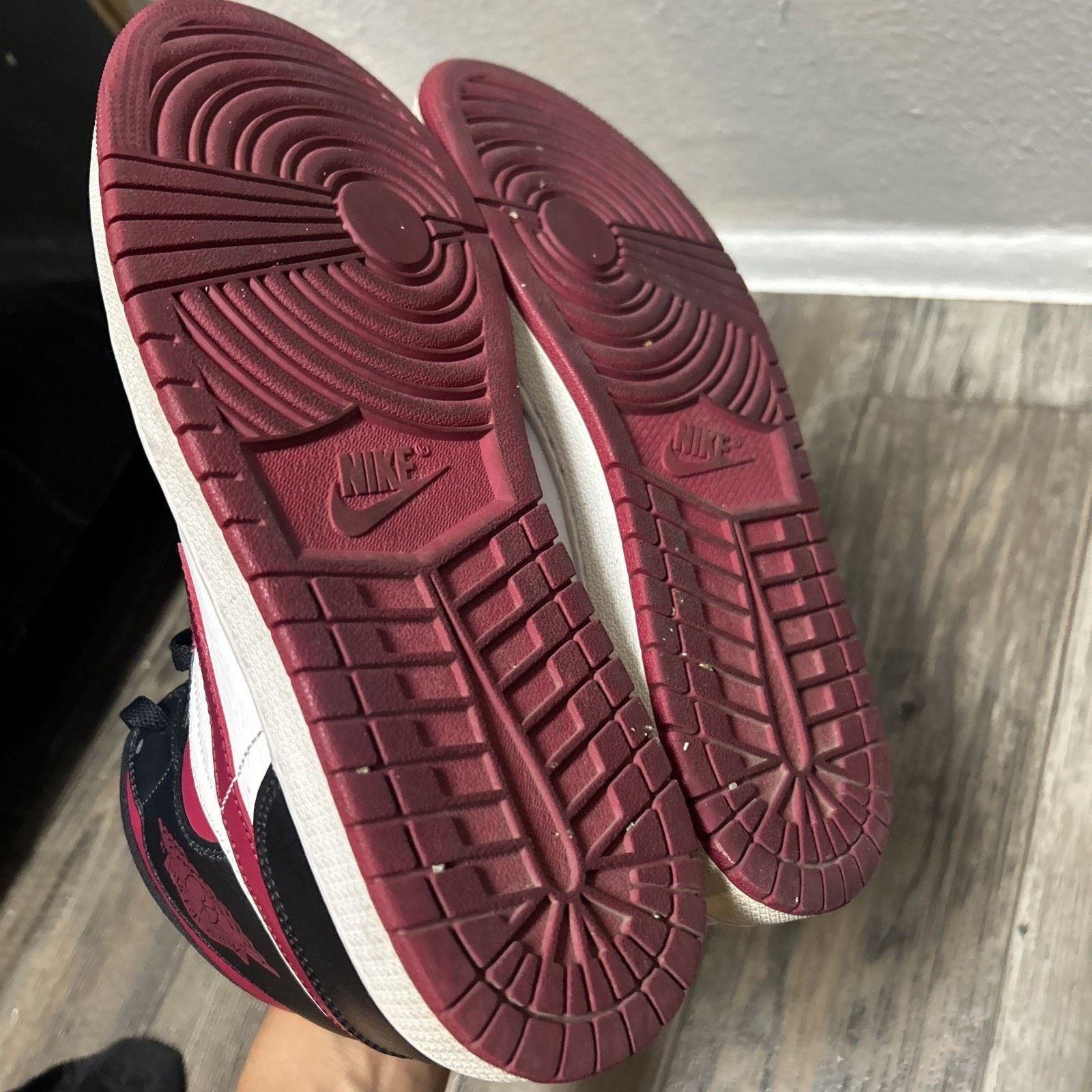 Nike Size 9 - Air Jordan 1 Mid Noble Red Size US 9 / EU 42 - 6 Thumbnail