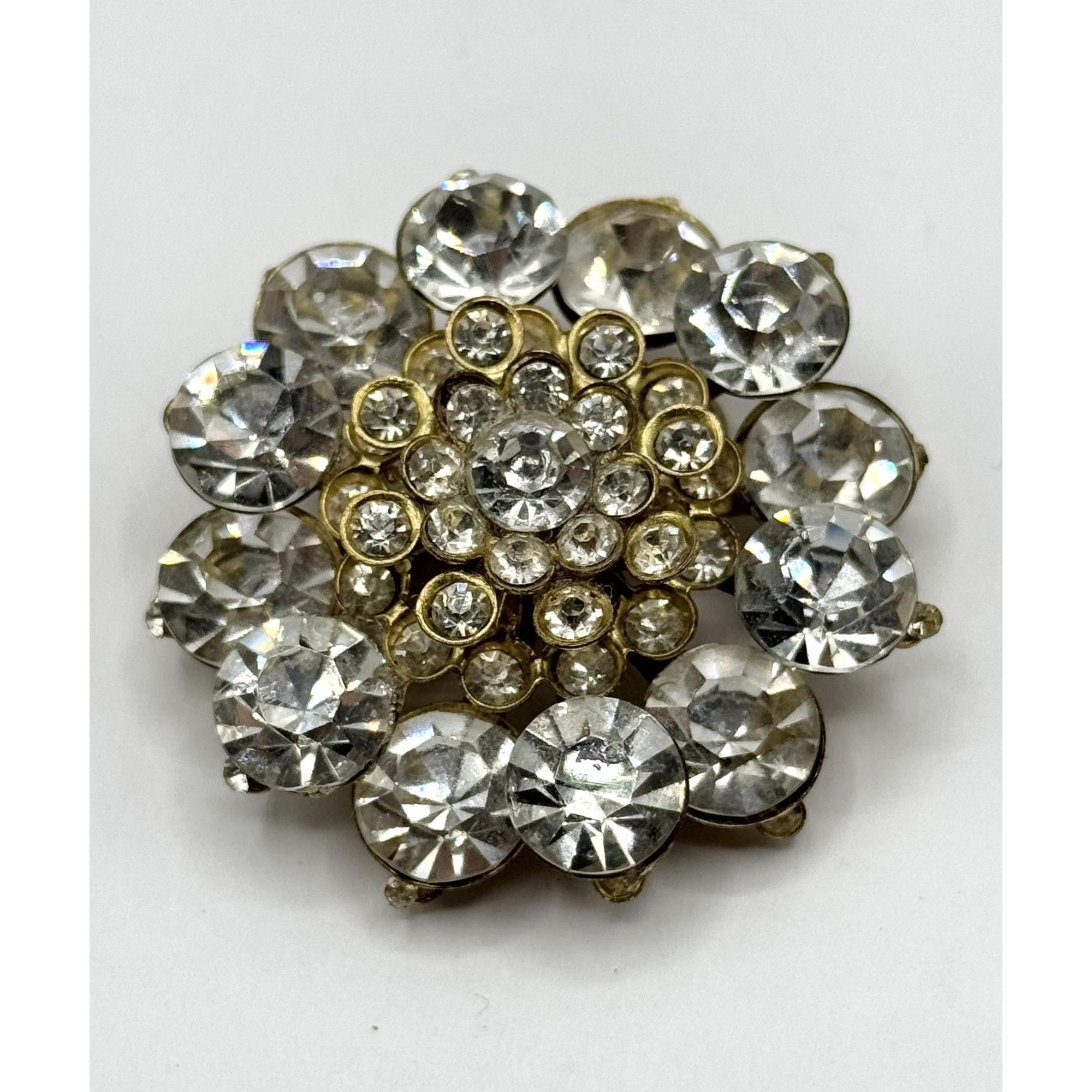 Vintage Vintage glass layered rhinestone flower brooch pin Size ONE SIZE - 1 Thumbnail