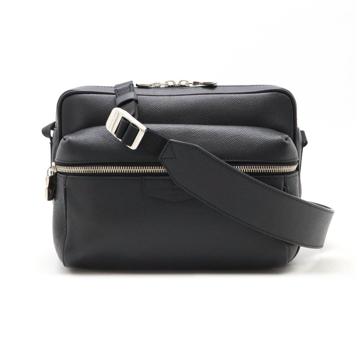 Louis Vuitton Louis Vuitton Taiga Outdoor Messenger Pm Shoulder Bag M33435 Leather Crossbody Bag M33435 in Black