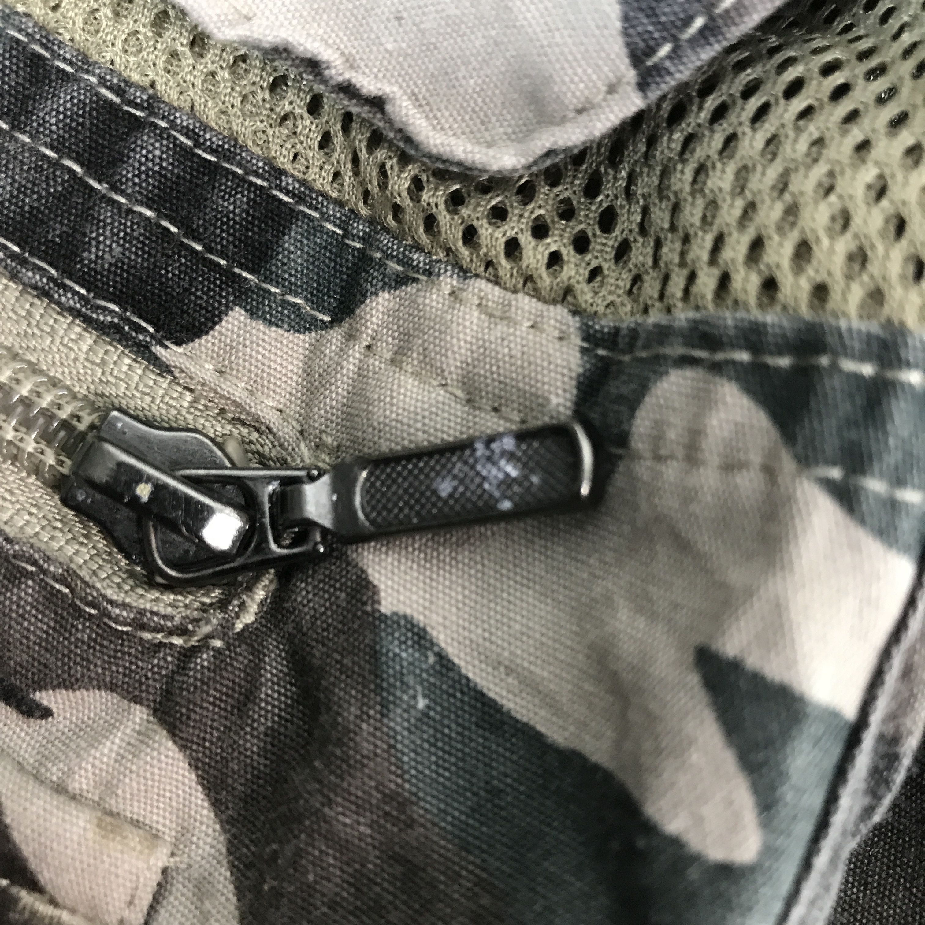 Japanese Brand × Vintage Vintage Fstneam Mountain camo vest tactical Jacket Size US L / EU 52-54 / 3 - 8 Thumbnail