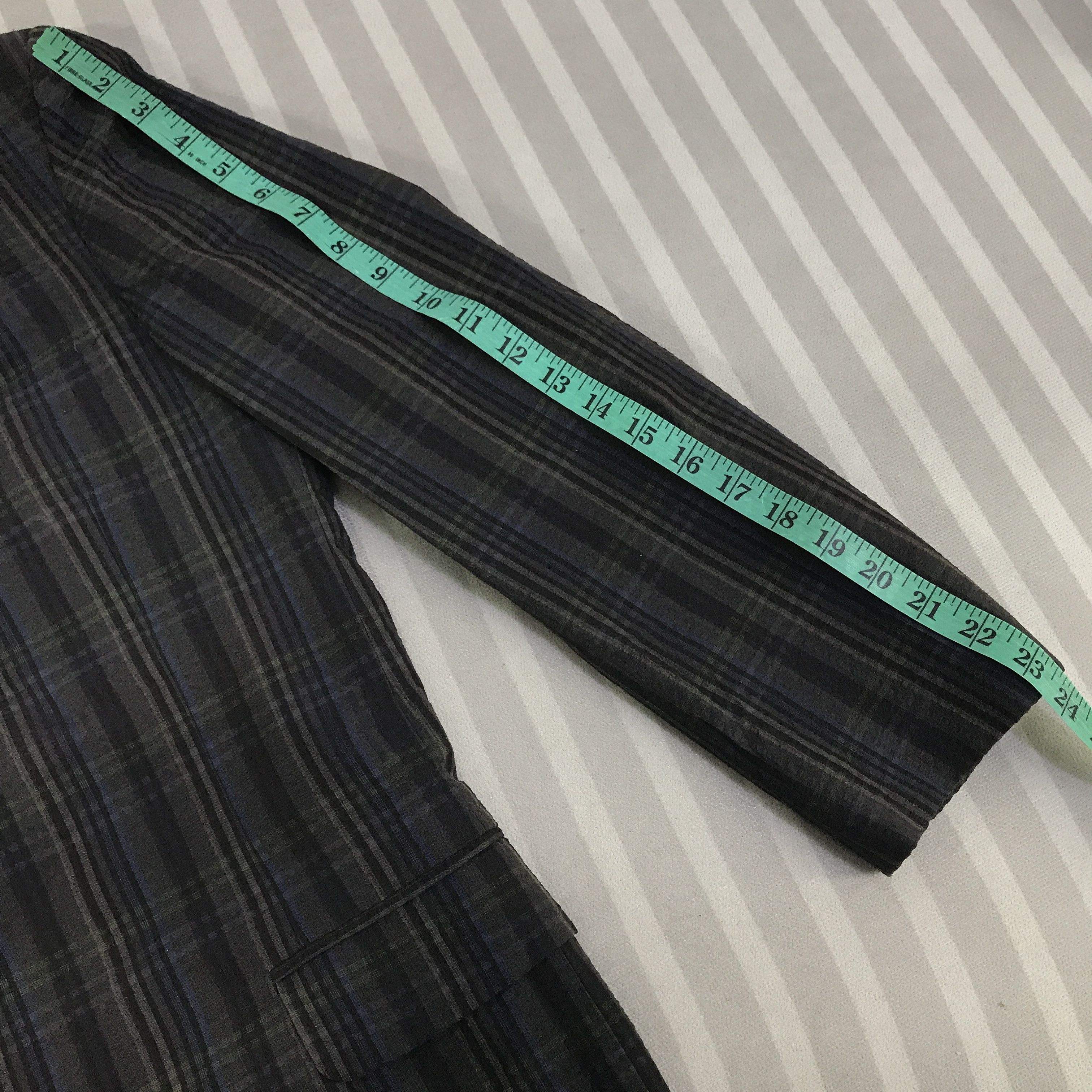 Burberry Vintage Burberry Blazers Tartan Classic coat K122B18 Size US M / EU 48-50 / 2 - 7 Thumbnail