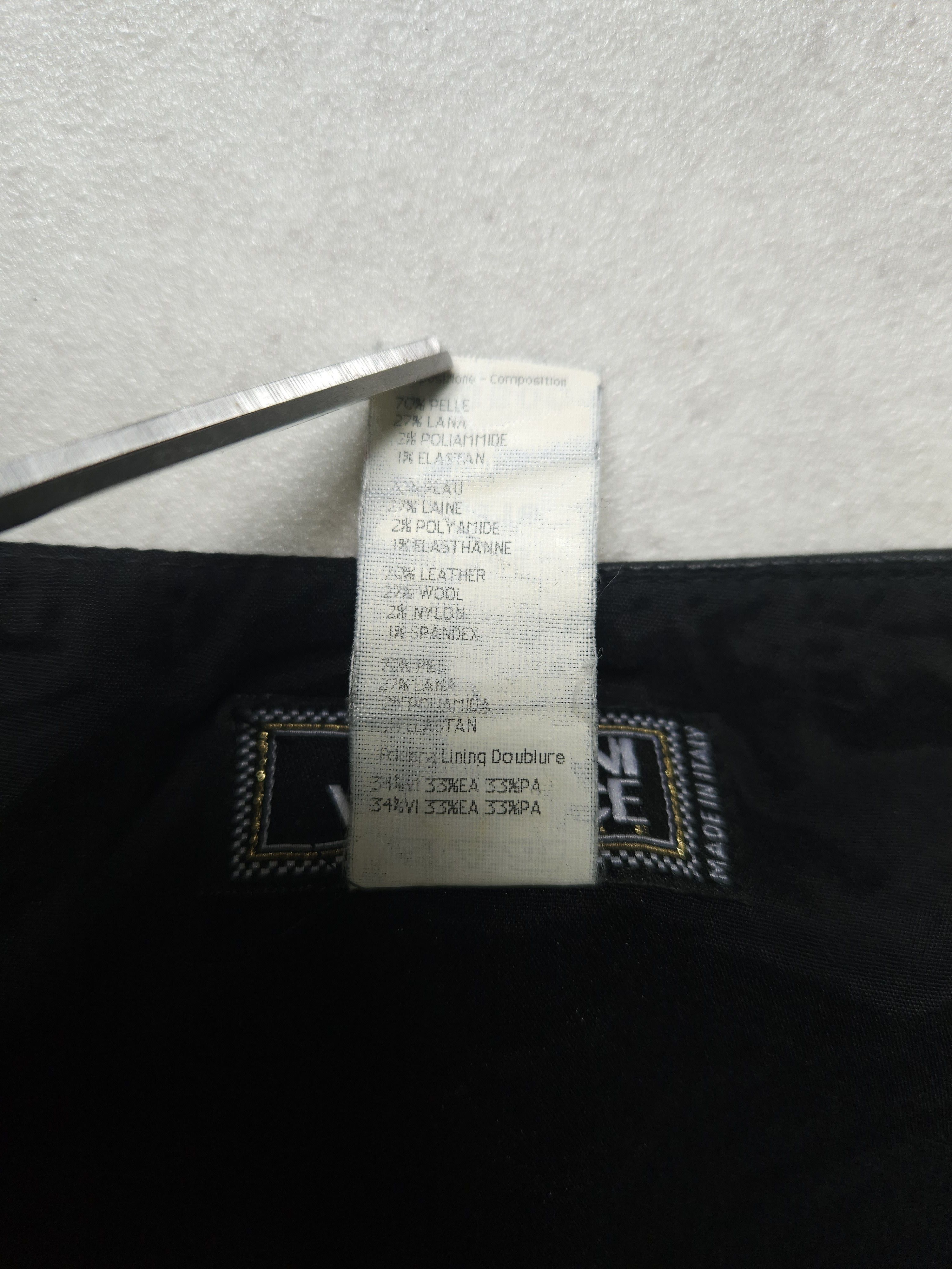 Versace Gianni Versace Couture leather and wool zip off pencil skirt Size 27" / US 4 / IT 40 - 17 Thumbnail