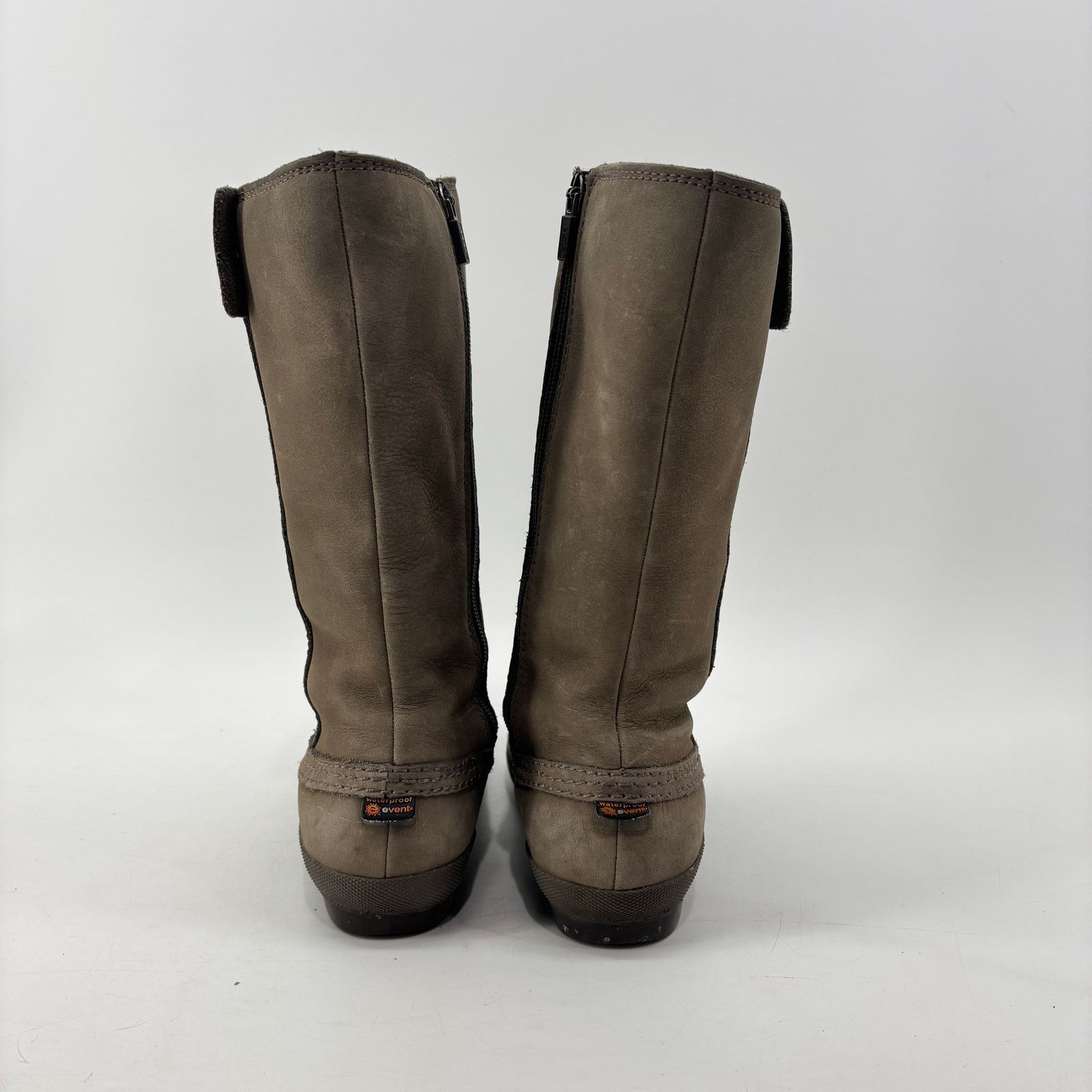 Ugg Ugg Boots Womens Size 6 W Belfair Duck Boots 5736 Taupe Size US 6 / IT 36 - 4 Thumbnail