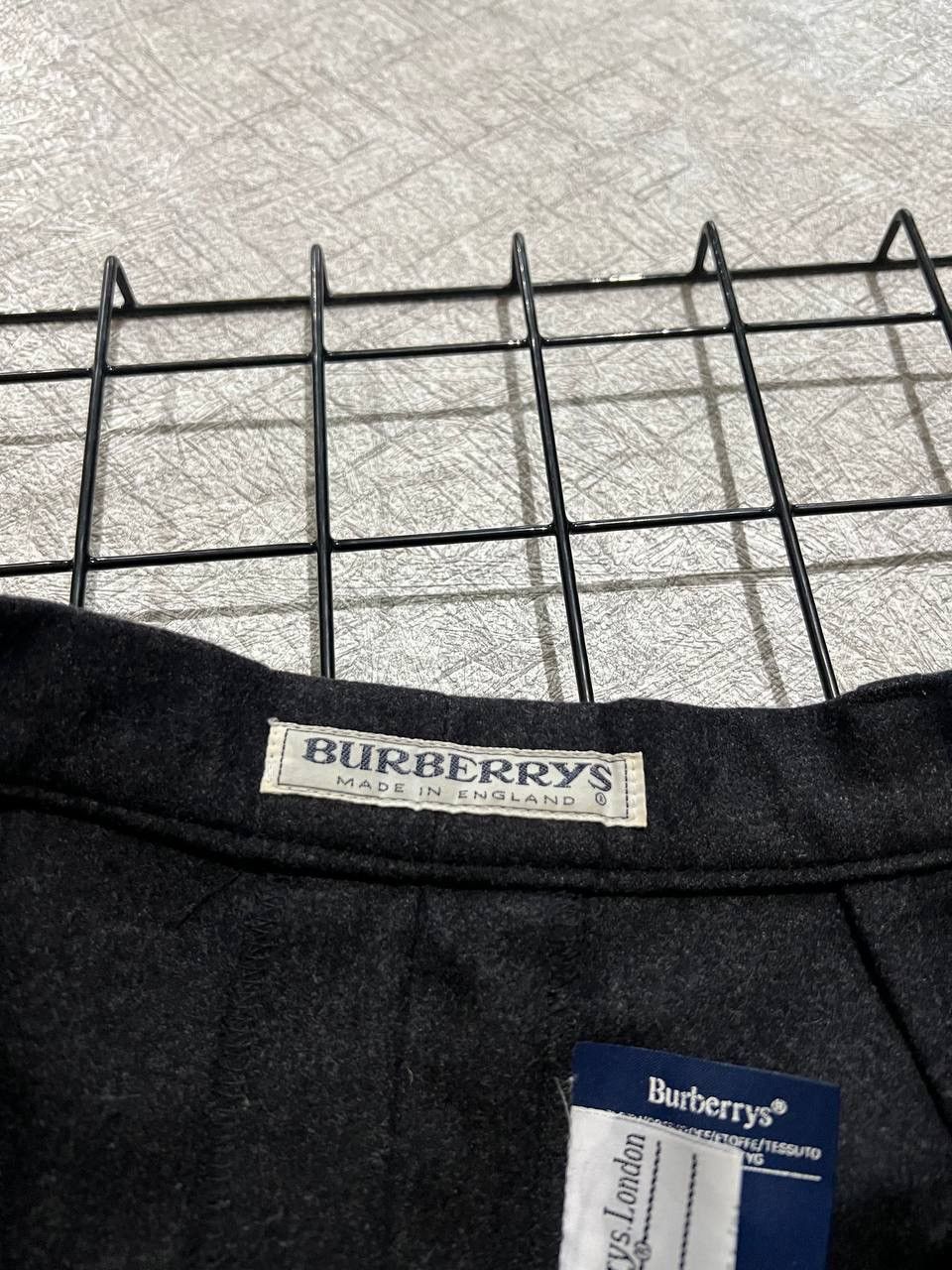 Burberry Vintage Burberrys Wool Casual Trousers Size 25" / US 0 / IT 36 - 6 Thumbnail