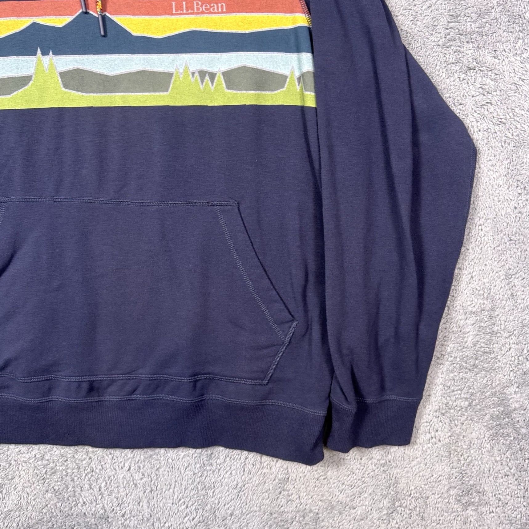 Vintage L.L. Bean Hoodie Mens L Blue Graphic Print Surfer Hiking Camp Horizon Mountain 515599 Pullover) Size US L / EU 52-54 / 3 - 2 Thumbnail
