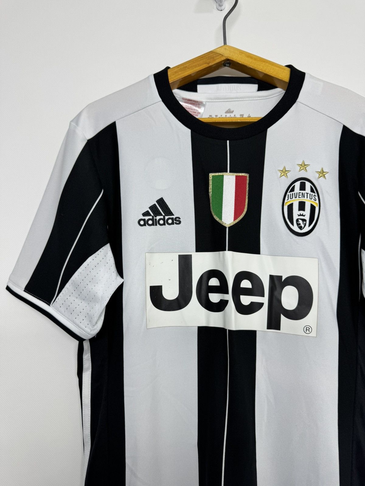 Adidas Vintage Nike Juventus Home Soccer Jersey Drill Rare Size US S / EU 44-46 / 1 - 1 Thumbnail