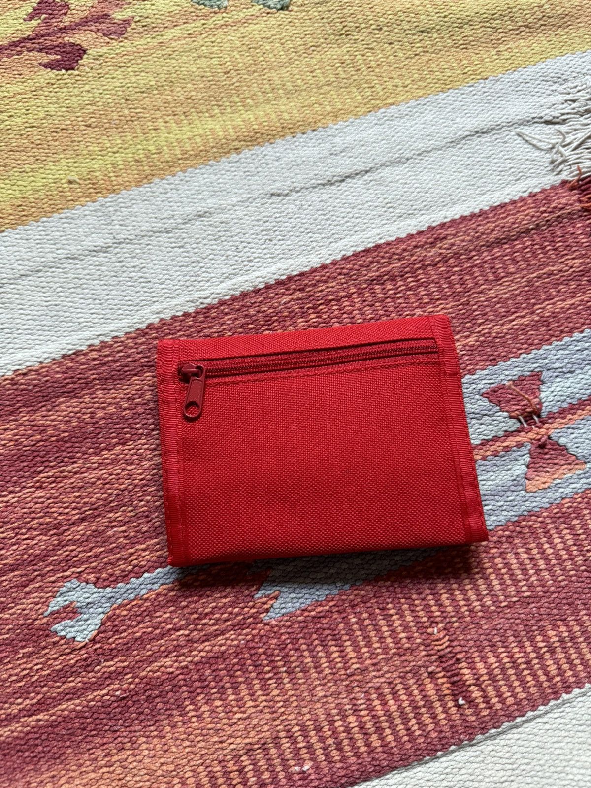 Marlboro Vintage 00’s Marlboro y2k Formula 1 Racing Red Wallet Size ONE SIZE - 3 Thumbnail