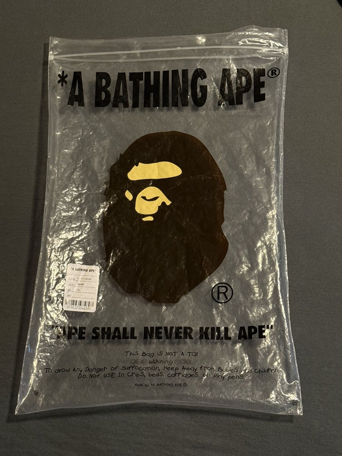 Bape Bape Neon Camo Shark Zip Size US L / EU 52-54 / 3 - 15 Thumbnail