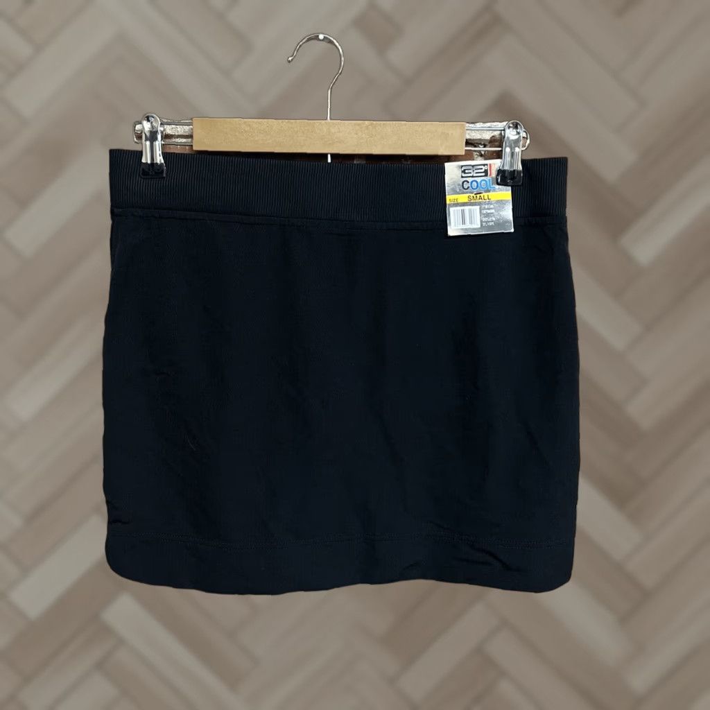 Vintage 32 Degrees Womens Skort S Black Above Knee NWT Comfort Polyester 100% Small NWT Size 28" / US 6 / IT 42 - 1 Thumbnail