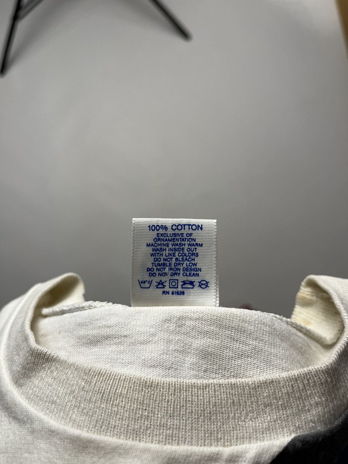 Mickey Mouse Vintage 90s Mickey Mouse Disney T-shirt Rare single stitch Size US L / EU 52-54 / 3 - 3 Thumbnail