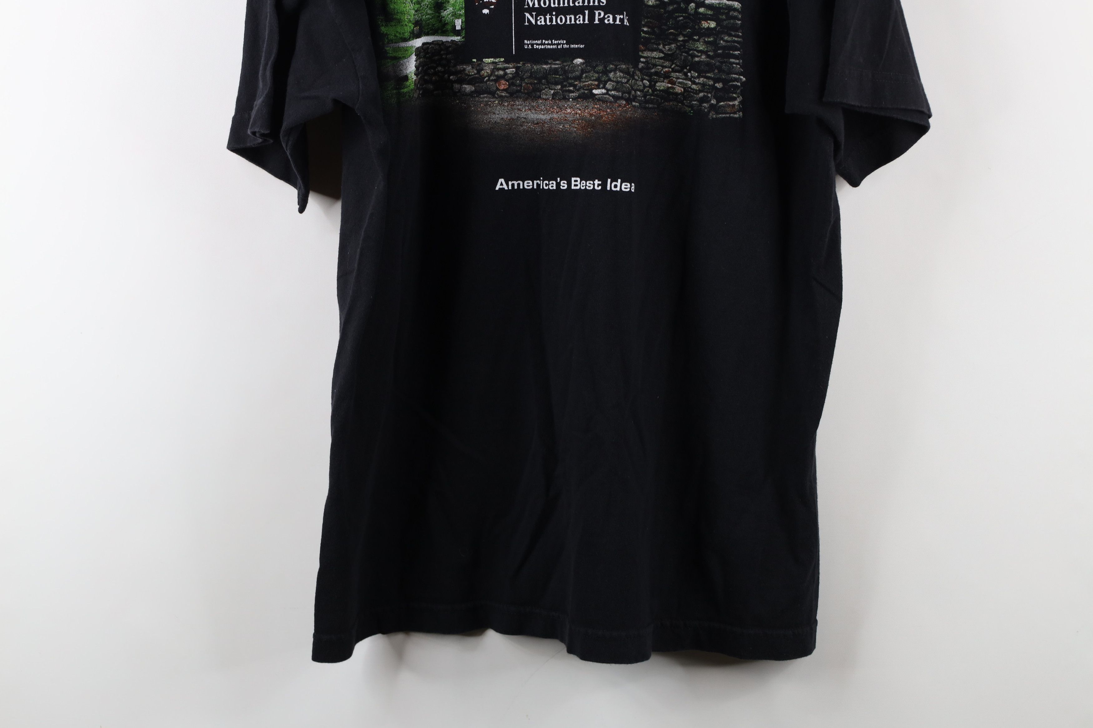 Vintage Vintage 90s Streetwear Mountains National Park T-Shirt USA Size US L / EU 52-54 / 3 - 13 Thumbnail