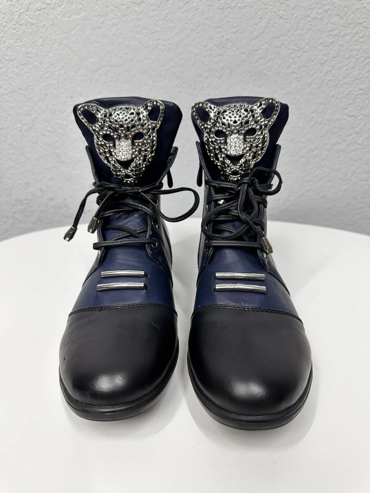 If Six Was Nine Blue leather femme ankle boots big metal panther logo Size US 8 / IT 38 - 5 Thumbnail