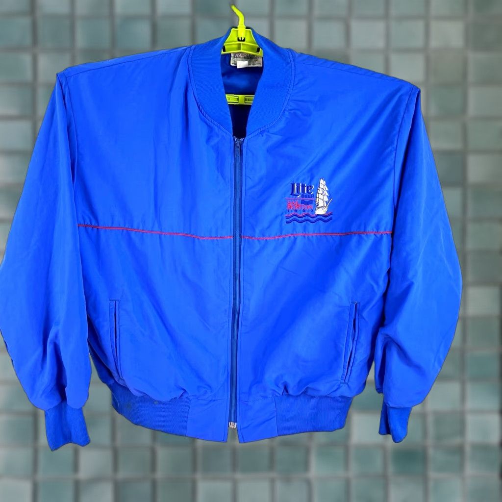 Vintage VINTAGE AF Aristocratic Sail Boston 1992 Miller Lite Sponsor Windbreaker Mens L Blue Jacket Size US L / EU 52-54 / 3 - 1 Thumbnail