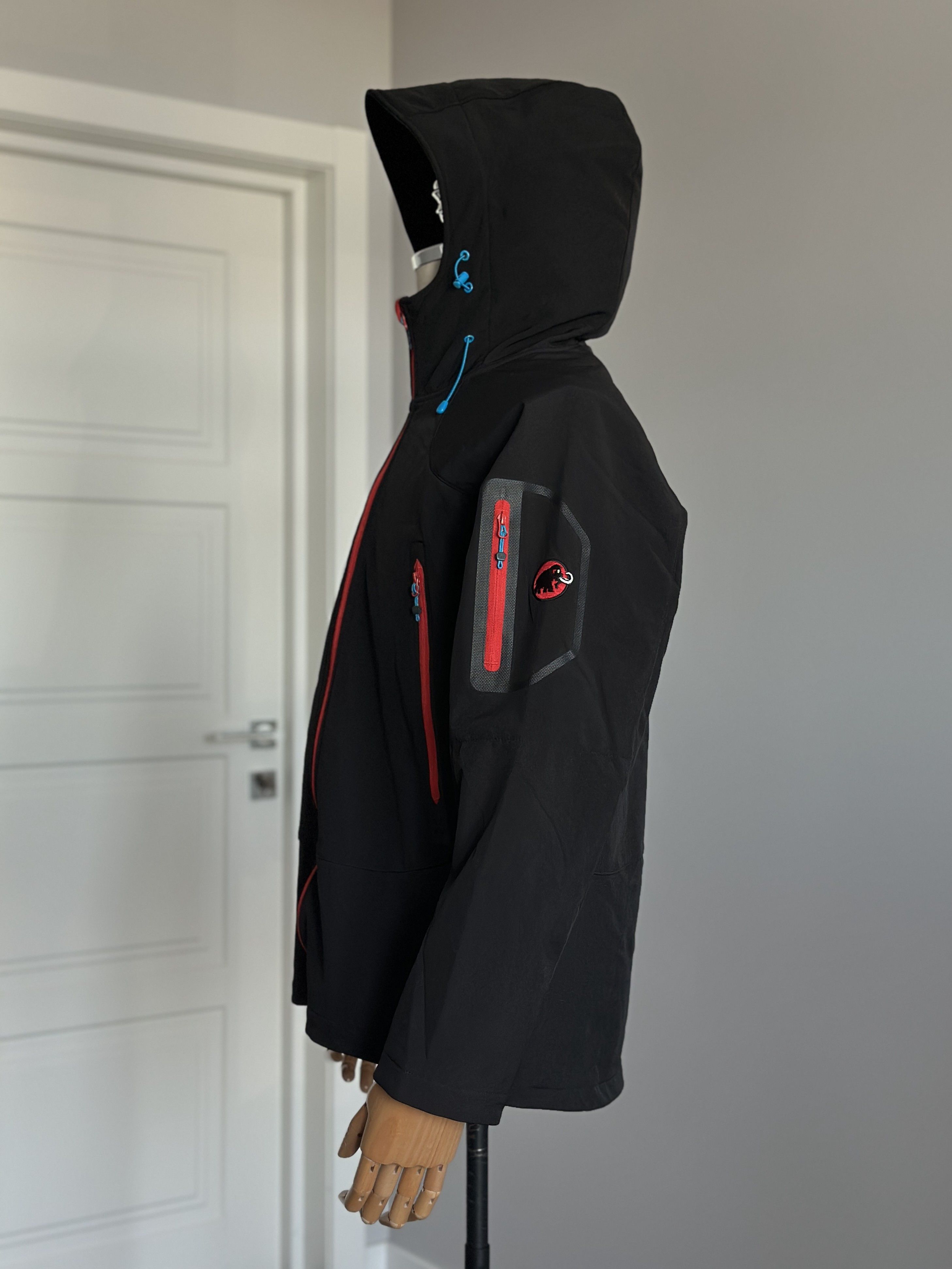 Mammut MAMMUT Eiger Extreme Shell Hooded Jacket Outdoor Trekking Size US M / EU 48-50 / 2 - 6 Thumbnail
