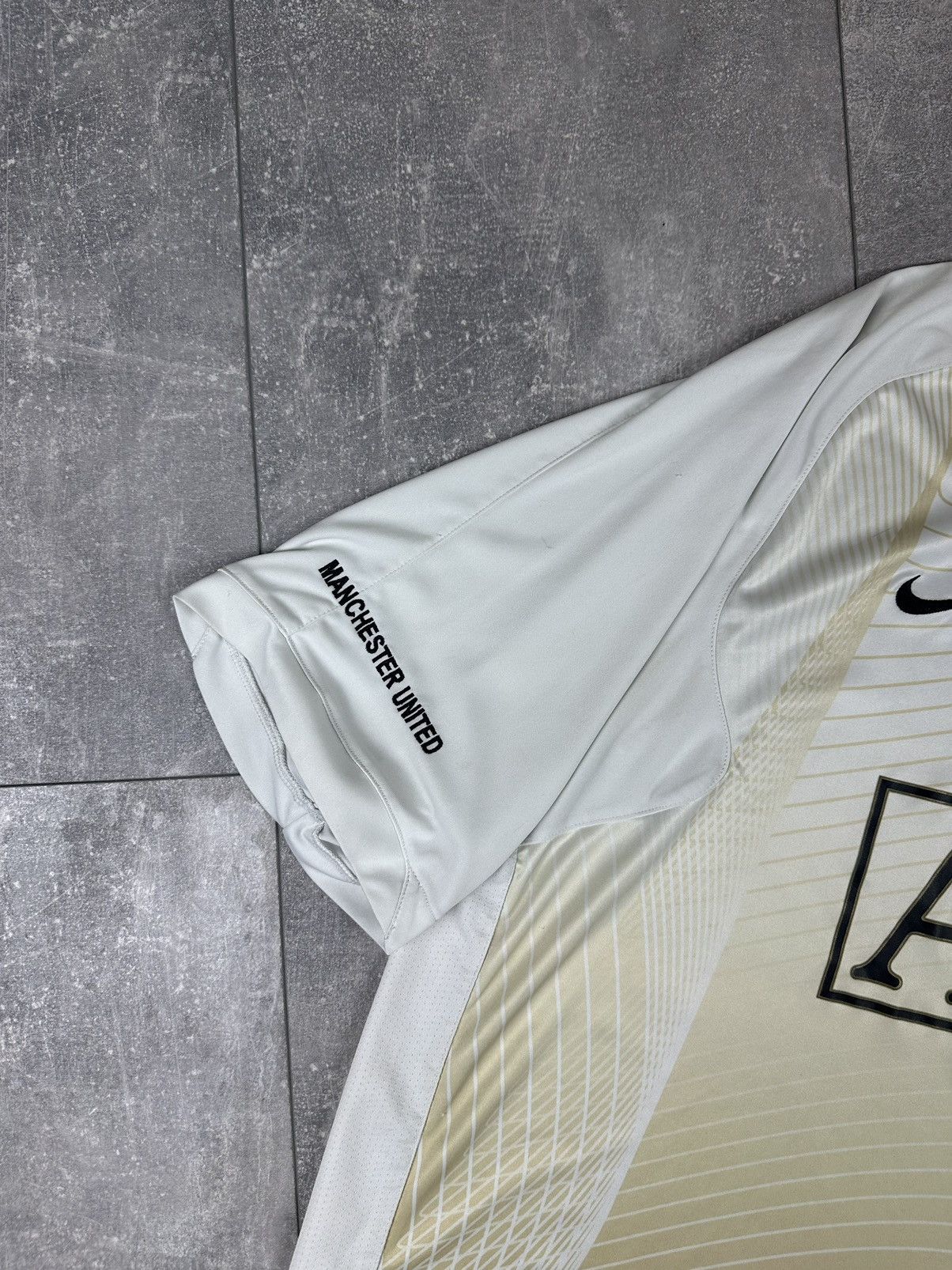 Nike Nike Manchester United 2007/08 Training Total 90 Jersey Size US L / EU 52-54 / 3 - 18 Thumbnail
