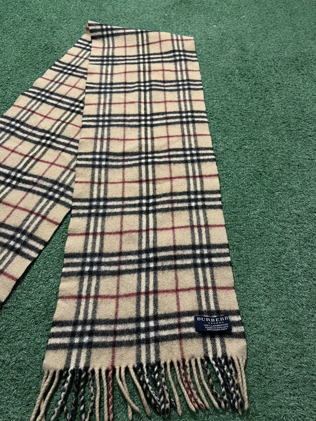 Burberry Burberry Lambswool Scarf Size ONE SIZE - 2 Thumbnail