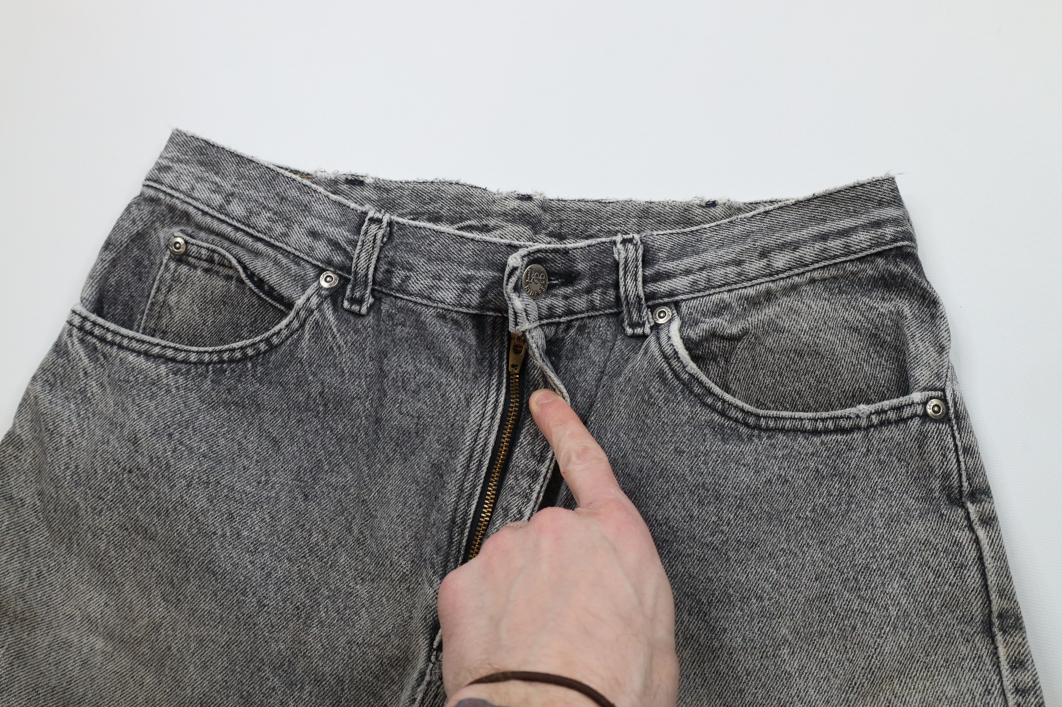 Vintage Vtg 90s Lee Acid Wash Straight Leg Denim Jeans Gray USA Size US 32 / EU 48 - 9 Thumbnail