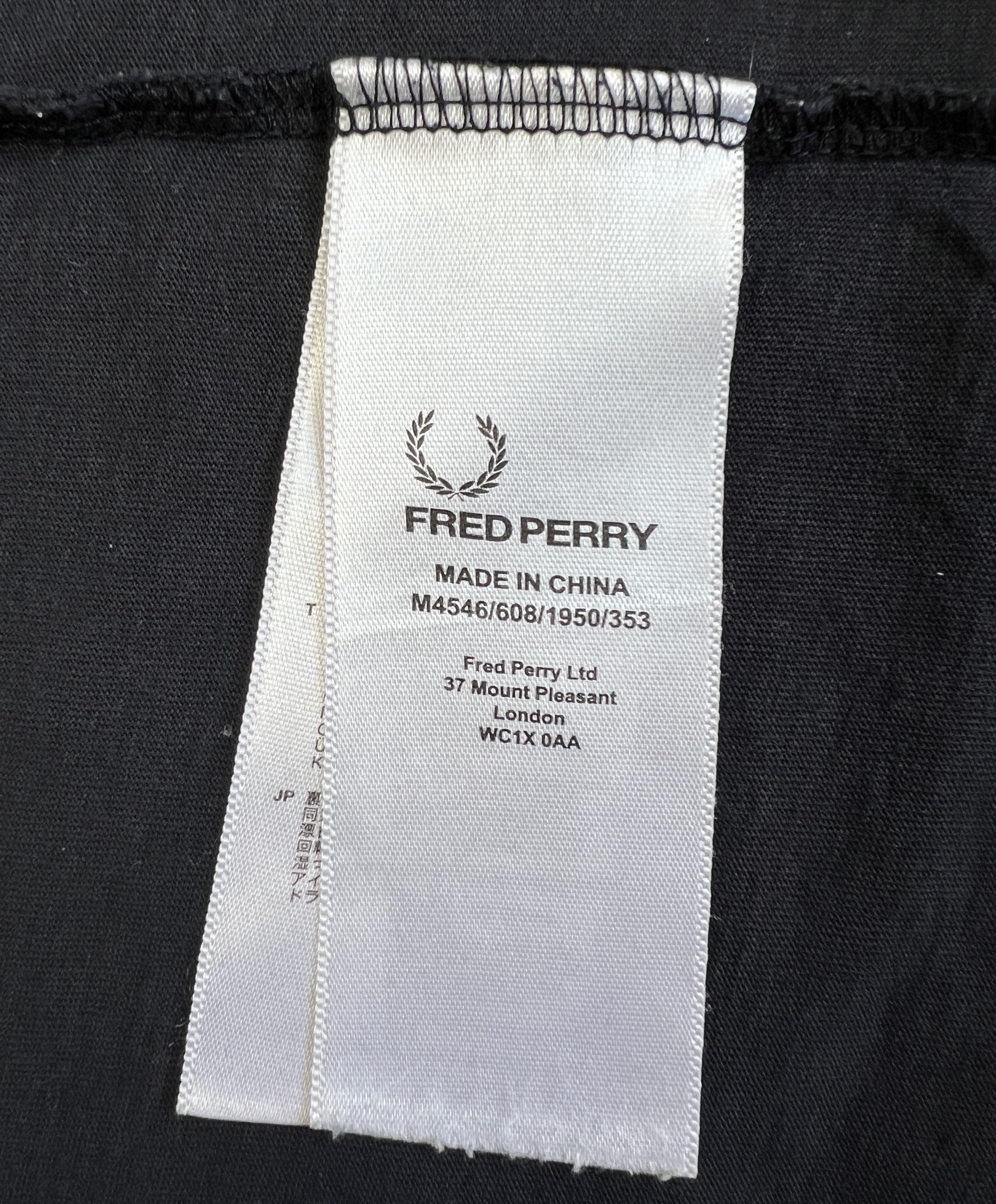 Fred Perry Fred Perry Laurel Wreath Block Panel T-Shirt L Size US L / EU 52-54 / 3 - 10 Thumbnail