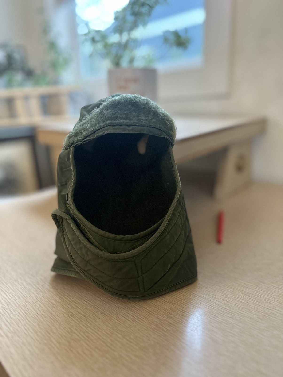 Vintage Vintage US Army Cold Weather Cap, Insulating, Helmet Liner Size ONE SIZE - 1 Thumbnail