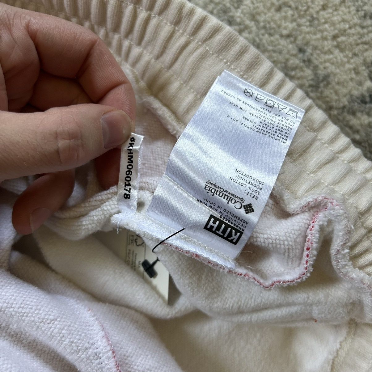 Columbia × Kith 2022 Sonora Desert Red Hibiscus Cotton Fleece Sweatshorts Size US 33 - 7 Thumbnail