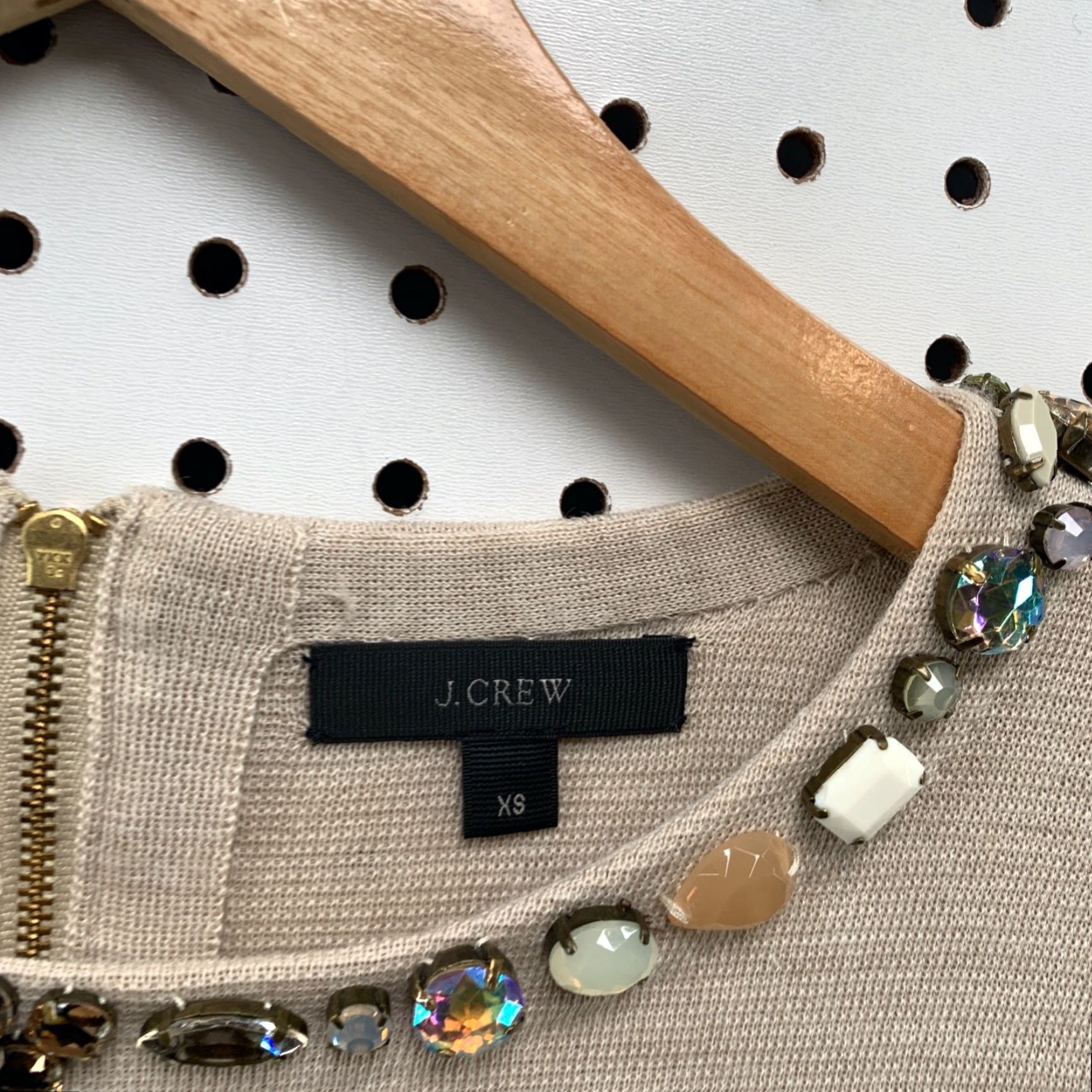 J.Crew J.CREW KNIT RHINESTONE EMBELLESHED SWEATER XS 3/4 Sleeve Beige Women Knit Rhinestone Embellished Sweater XS Beige Size XS / US 0-2 / IT 36-38 - 7 Thumbnail