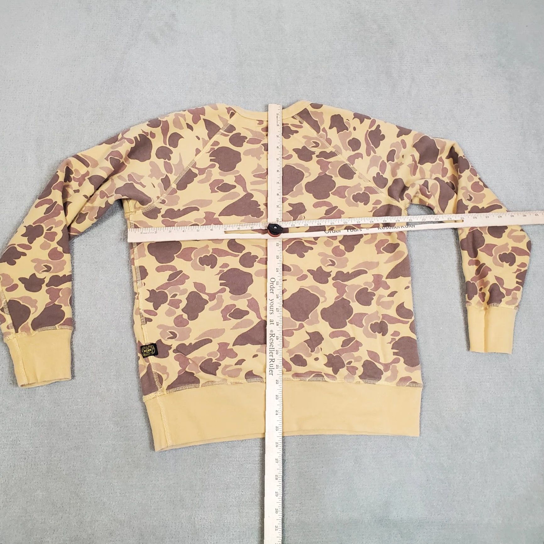 Todd Snyder **Todd Snyder LL Bean Mens Medium Brown Camo Pullover Sweatshirt** User: **Todd Snyder LL Bean Mens Medium Brown Camo Sweatshirt Pullover** Size US M / EU 48-50 / 2 - 4 Thumbnail