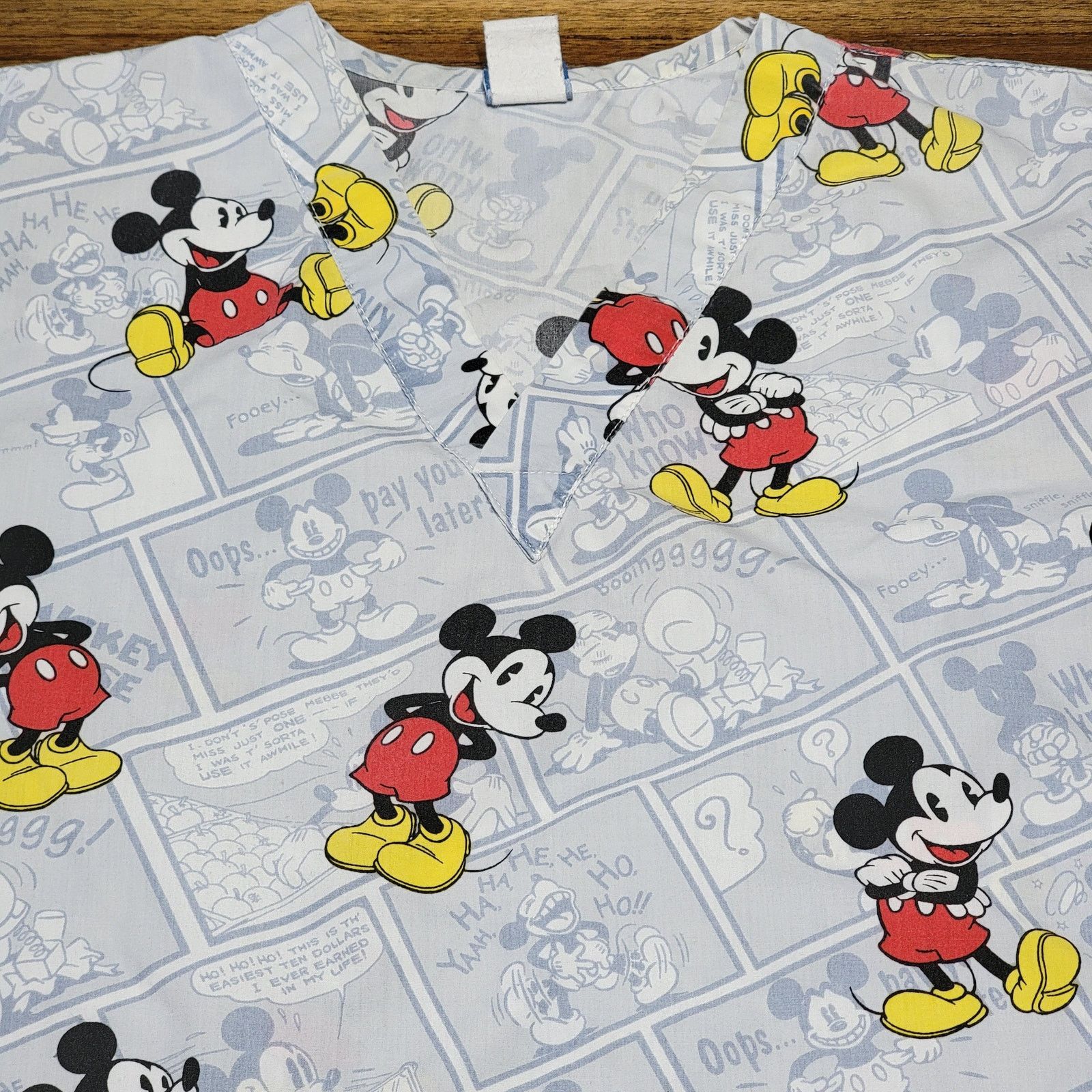 Disney Disney V-Neck Grey Comic Strip Mickey Scrub Top - Size Small Size S / US 4 / IT 40 - 2 Thumbnail