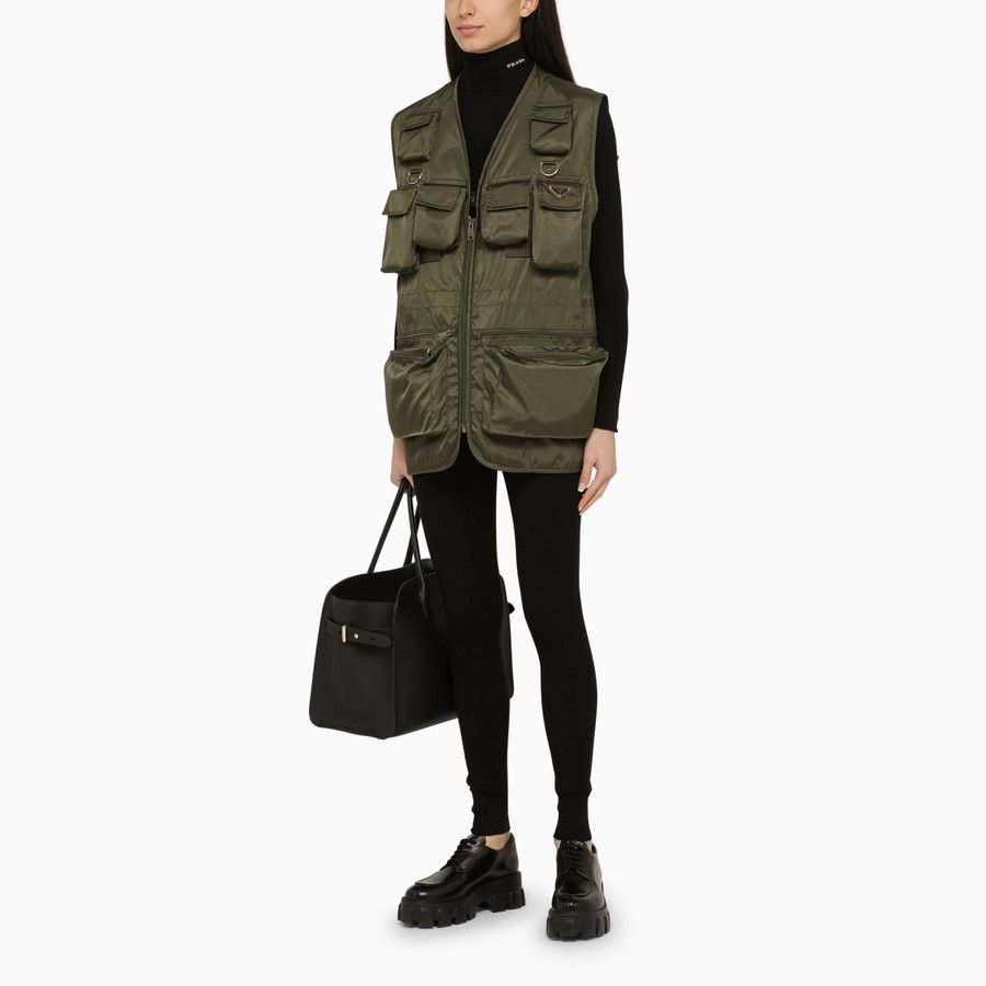 Prada o1d2blof0924 Vest in Military Green Size XS / US 0-2 / IT 36-38 - 2 Thumbnail