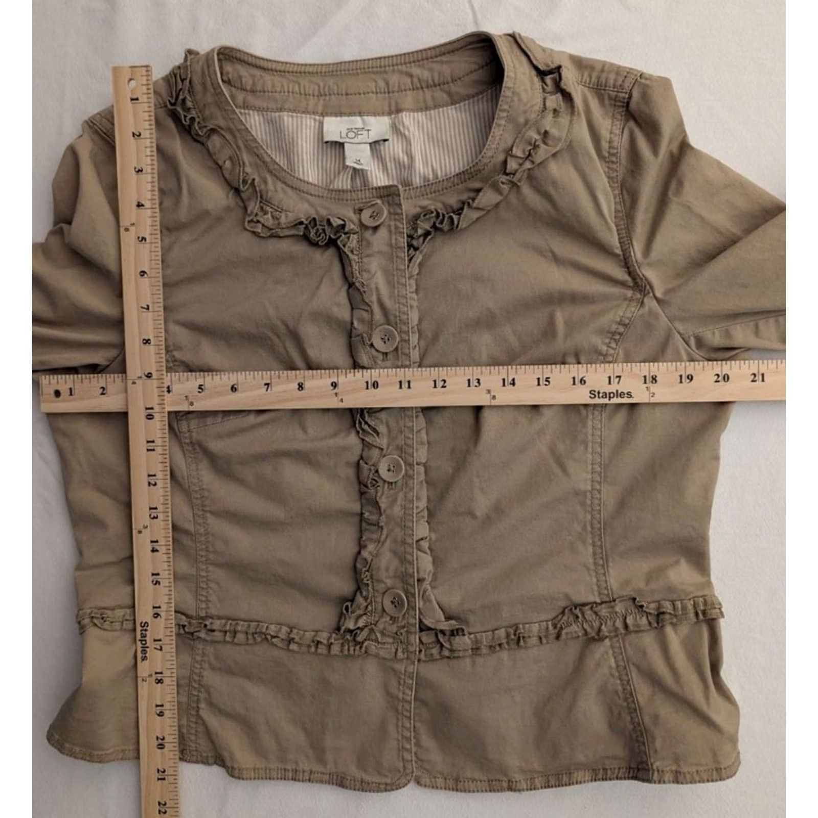 Ann Taylor Ann Taylor Loft Blazer Jacket Womens Sz 14 Tan Cotton Blend Ruffle Trim Button Front Short Jacket Beige Utility Workwear Spring Fall Size XL / US 12-14 / IT 48-50 - 4 Thumbnail