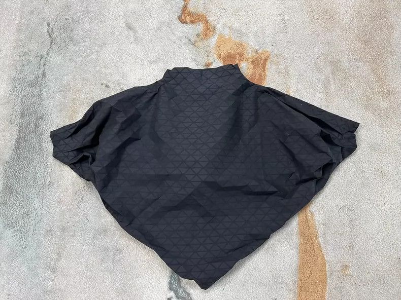 Issey Miyake Issey Miyake size:2 Black bat-sleeve silhouette top Size S / US 4 / IT 40 - 3 Thumbnail