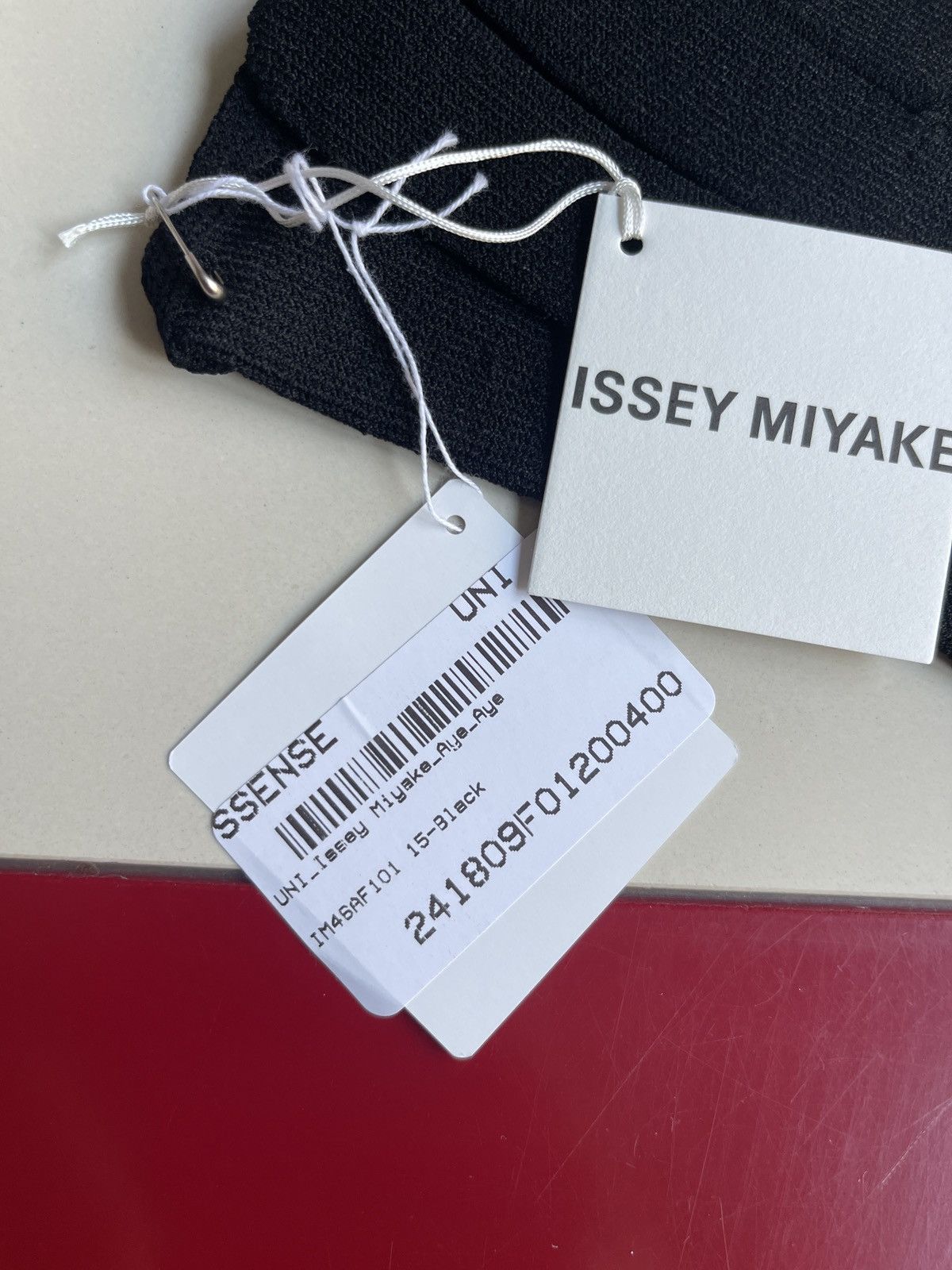 Issey Miyake Black Gloves Size ONE SIZE - 8 Thumbnail