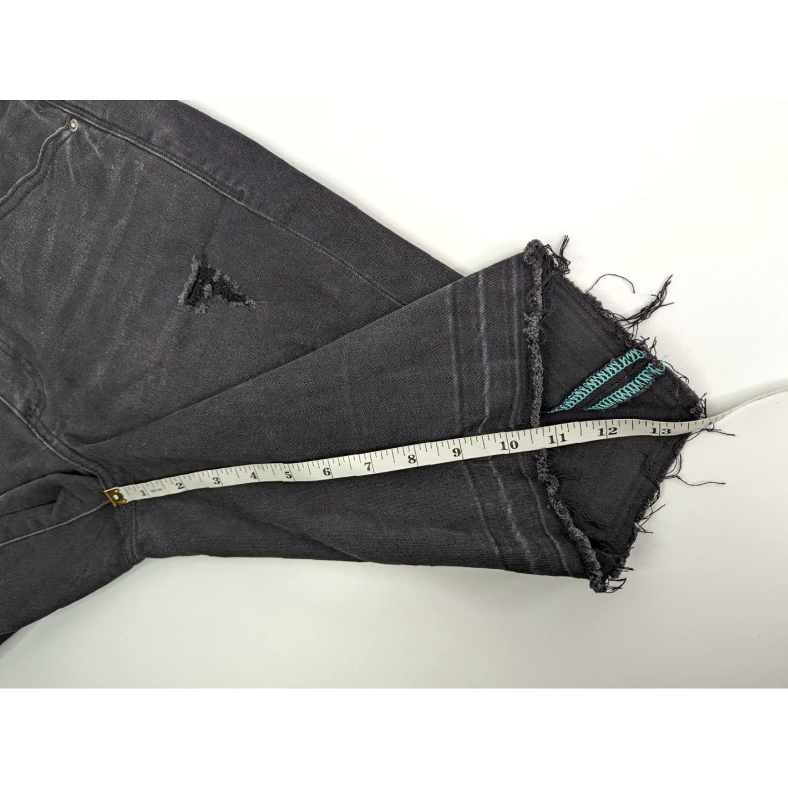 Vintage Lularoe Women’s 28 Jean Shorts Black Cut Off Distressed Pockets Zip Denim Size 28" / US 6 / IT 42 - 3 Thumbnail