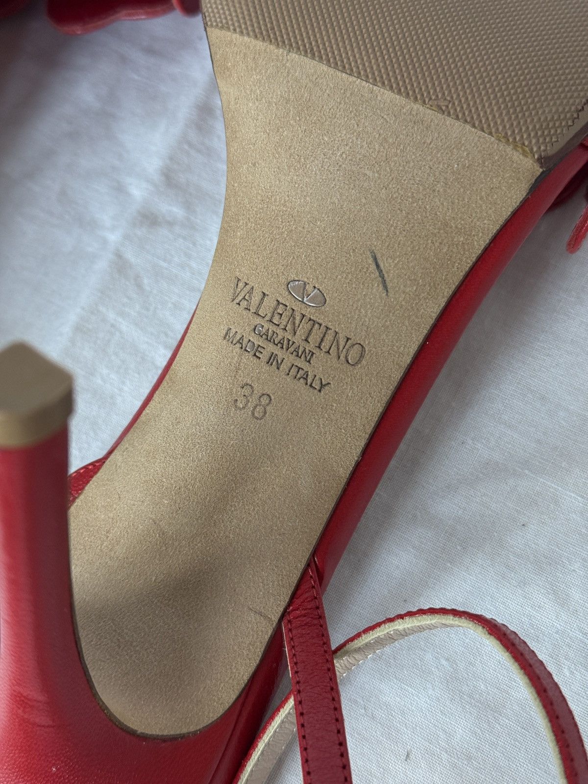 Valentino Iconic Valentino Garavani L’ Amour Hearts Heels Sandals Size US 7 / IT 37 - 10 Thumbnail