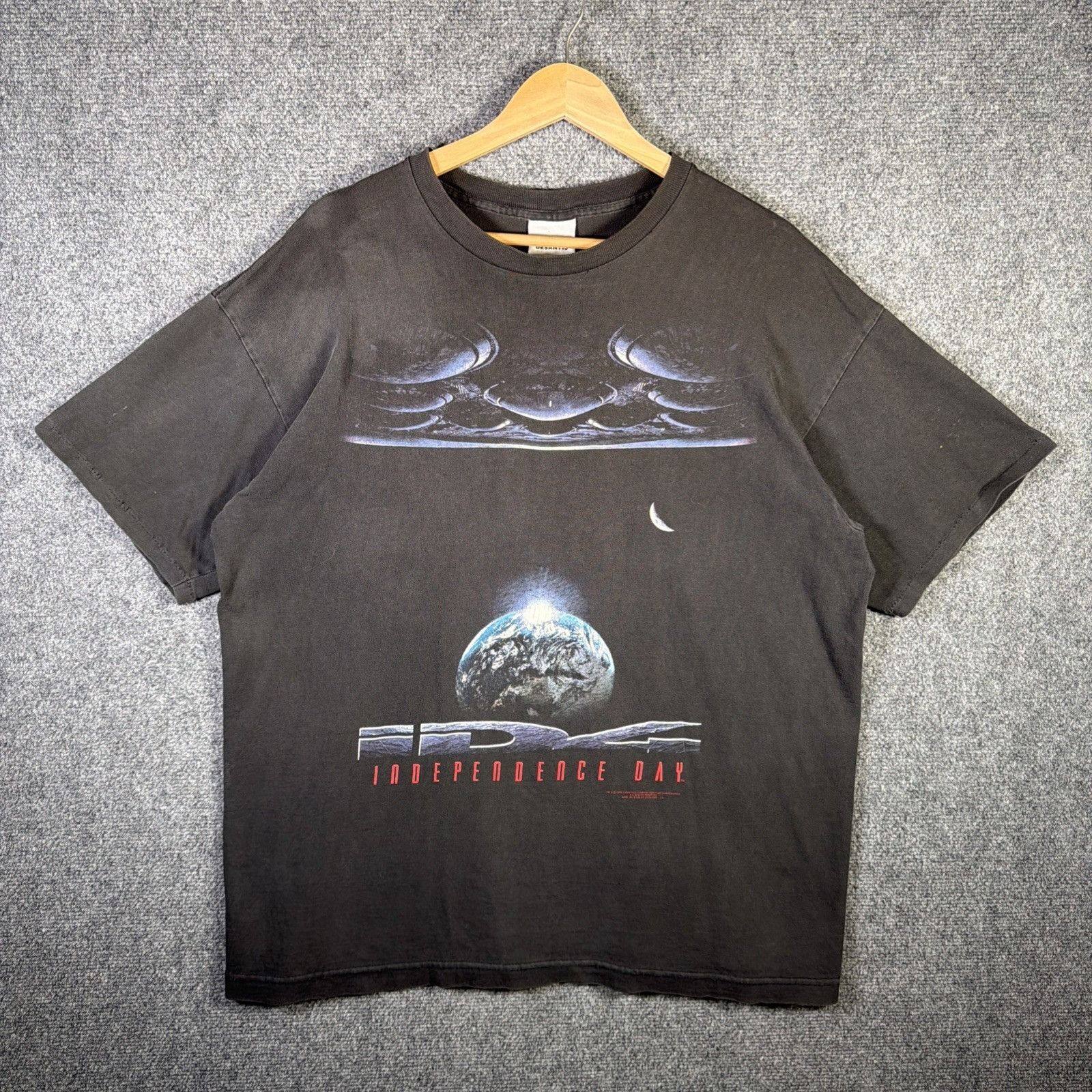 Vintage Vintage Independence Day Shirt Mens XL Black 90s 1996 Size US XL / EU 56 / 4 - 1 Thumbnail