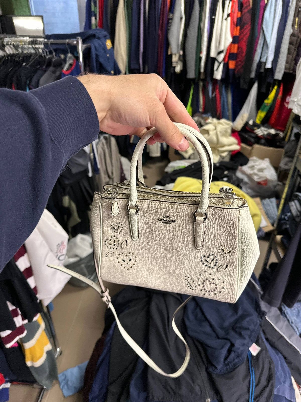 Coach Coach White Leather Shoulder Bag Size ONE SIZE - 12 Thumbnail