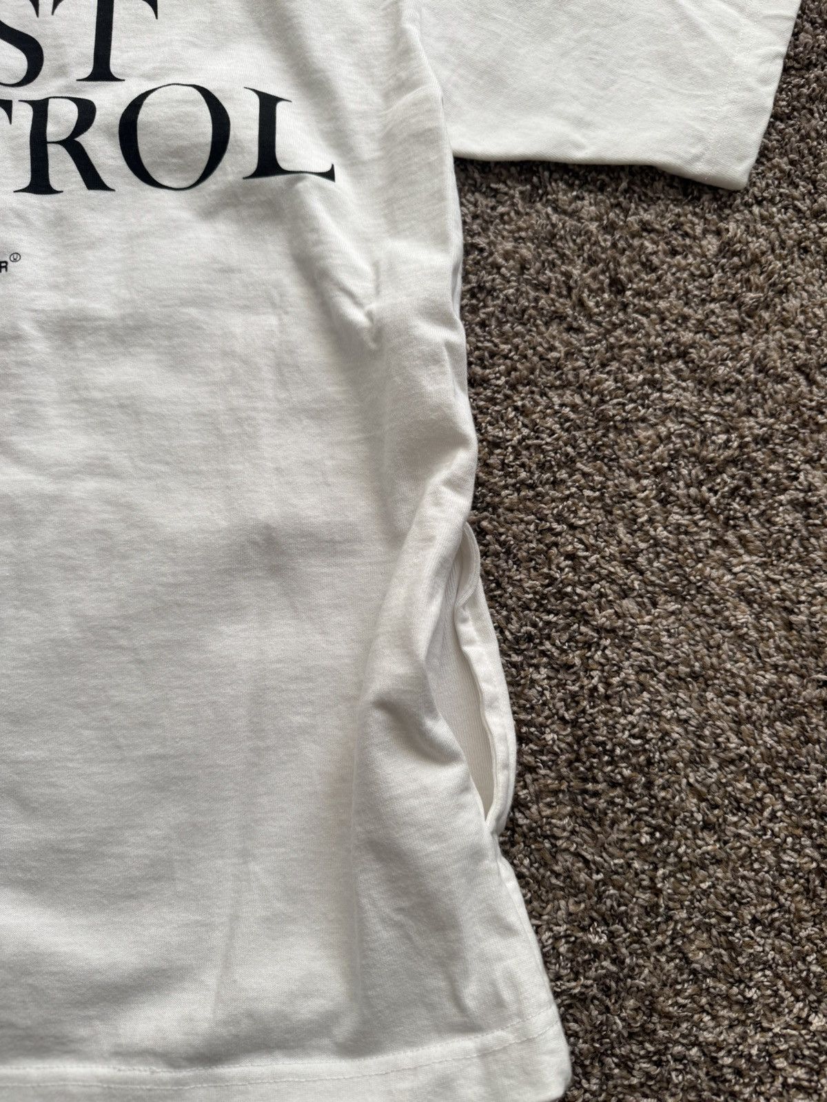Undercover Undercover She’s Lost Control Joy Division 2017 Tee Size US M / EU 48-50 / 2 - 3 Thumbnail