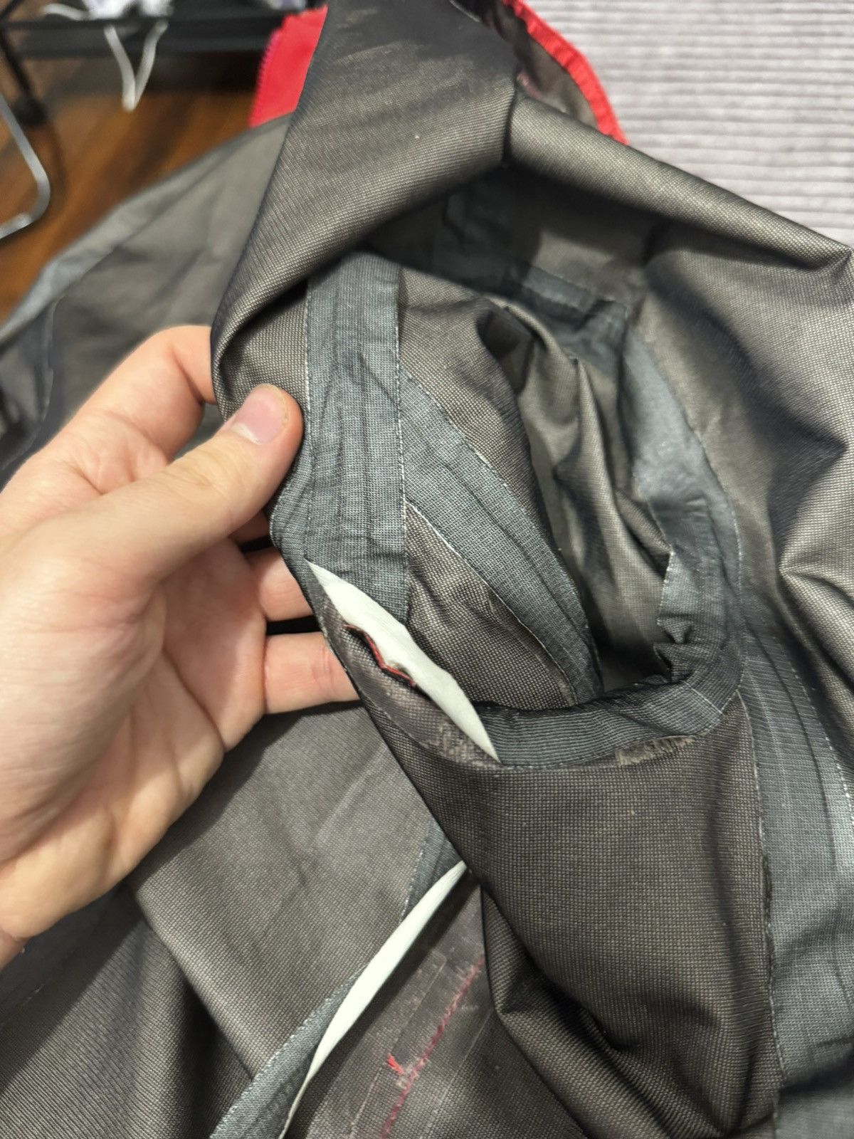Prada Prada Vintage Gore Tex Jacket Women's Size M Designer 40it Size S / US 4 / IT 40 - 16 Thumbnail