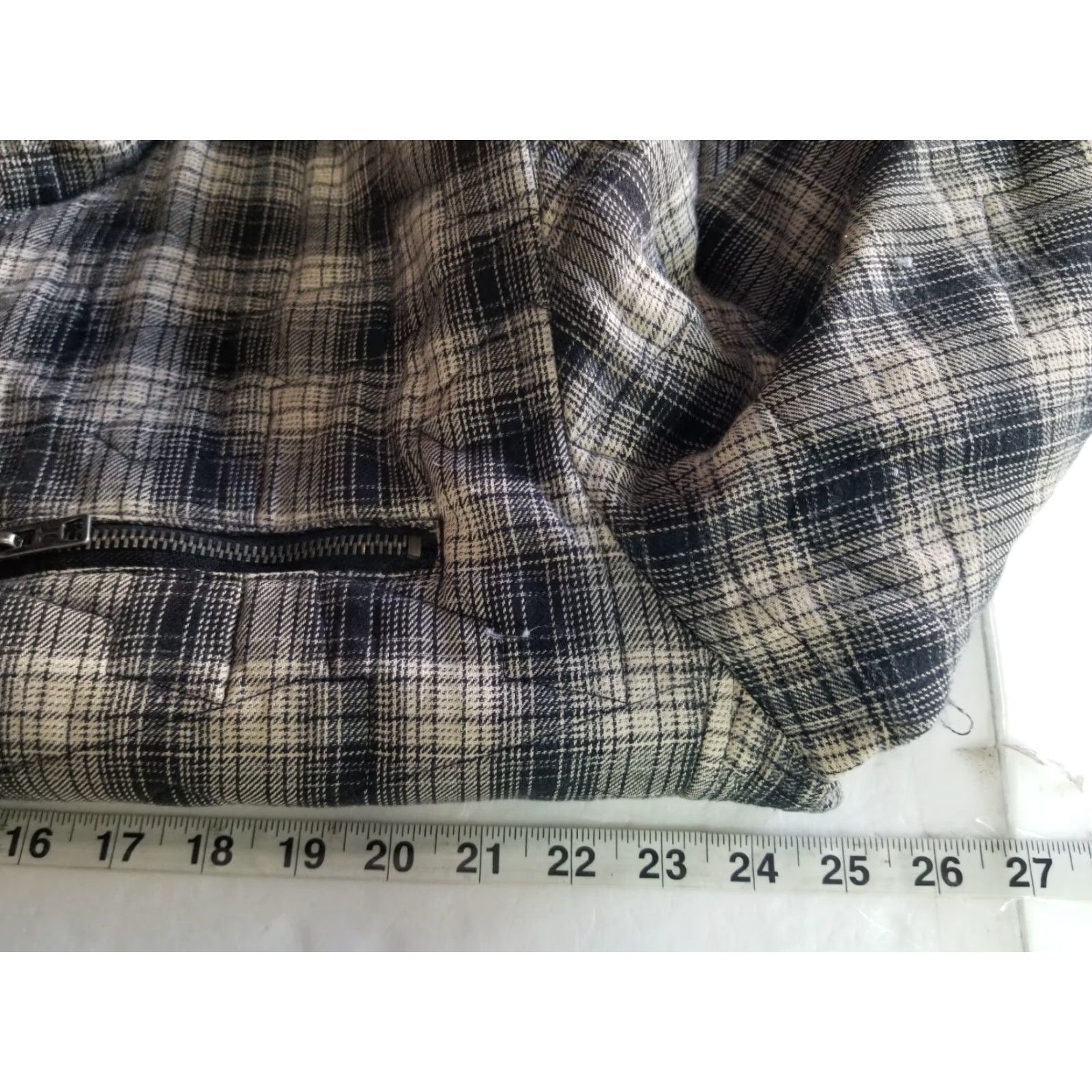 Hurley VINTAGE Hurley Shirt Shacket Mens XL Gray Plaid Fleece-Lined Mid-Length Jacket With Button See Sleeves Clothing Size US XL / EU 56 / 4 - 4 Thumbnail