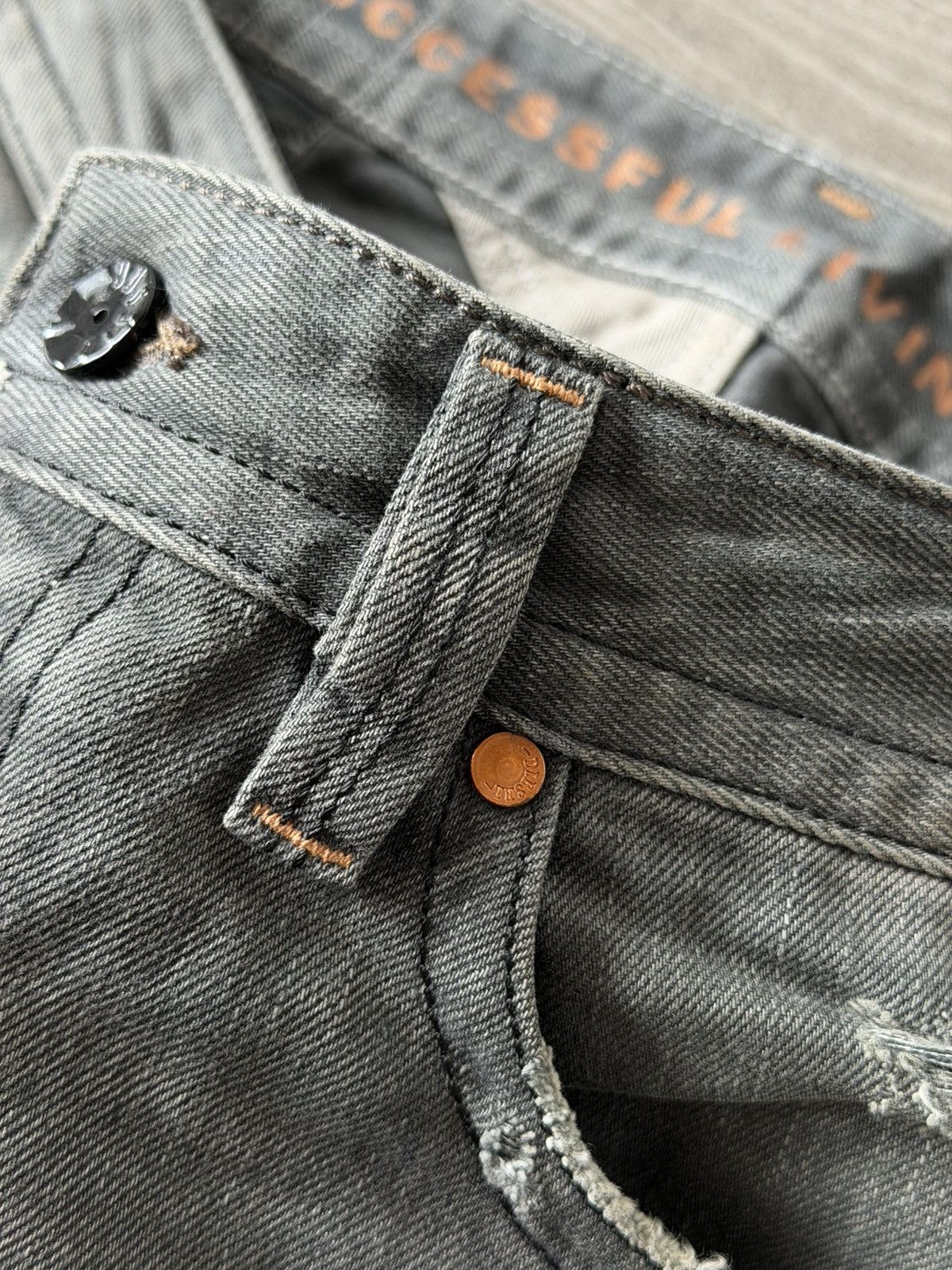 Diesel Vintage Diesel Industry DistressedDenim Thavar Selvage Jeans Size US 32 / EU 48 - 25 Thumbnail