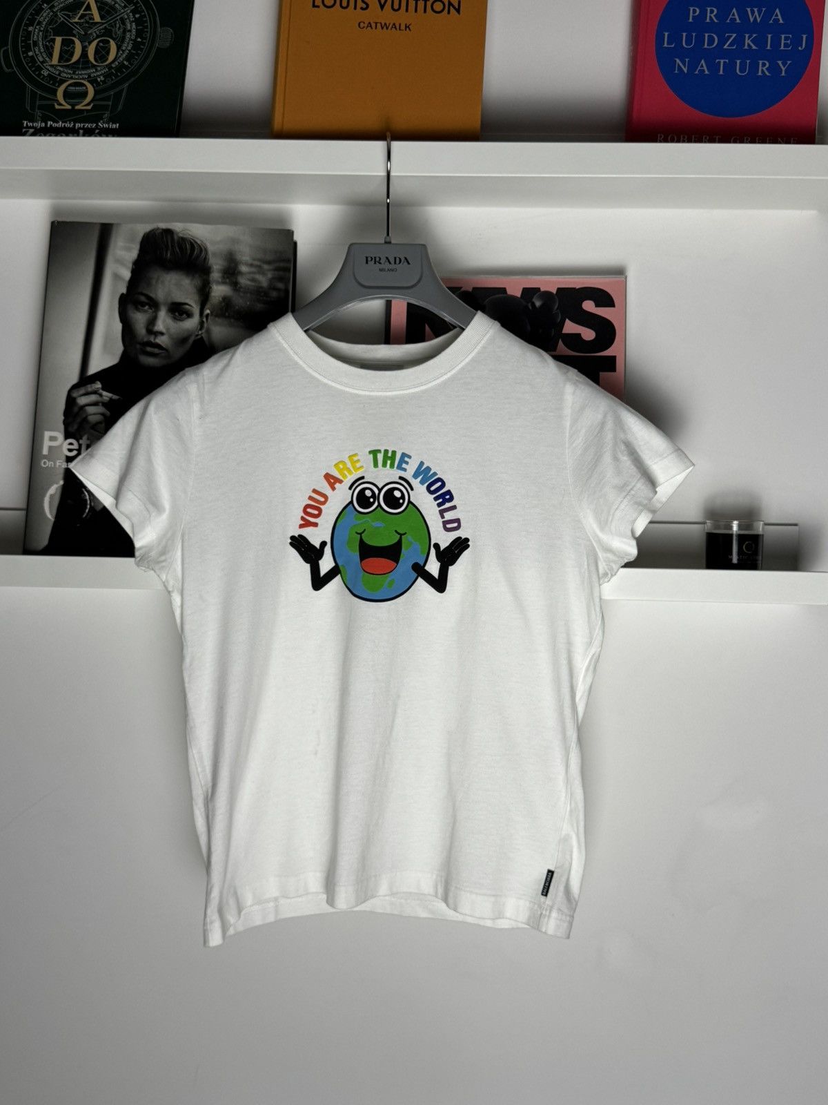 Balenciaga Balenciaga Designer World logo t-shirt hype streetwear Size M / US 6-8 / IT 42-44 - 1 Thumbnail
