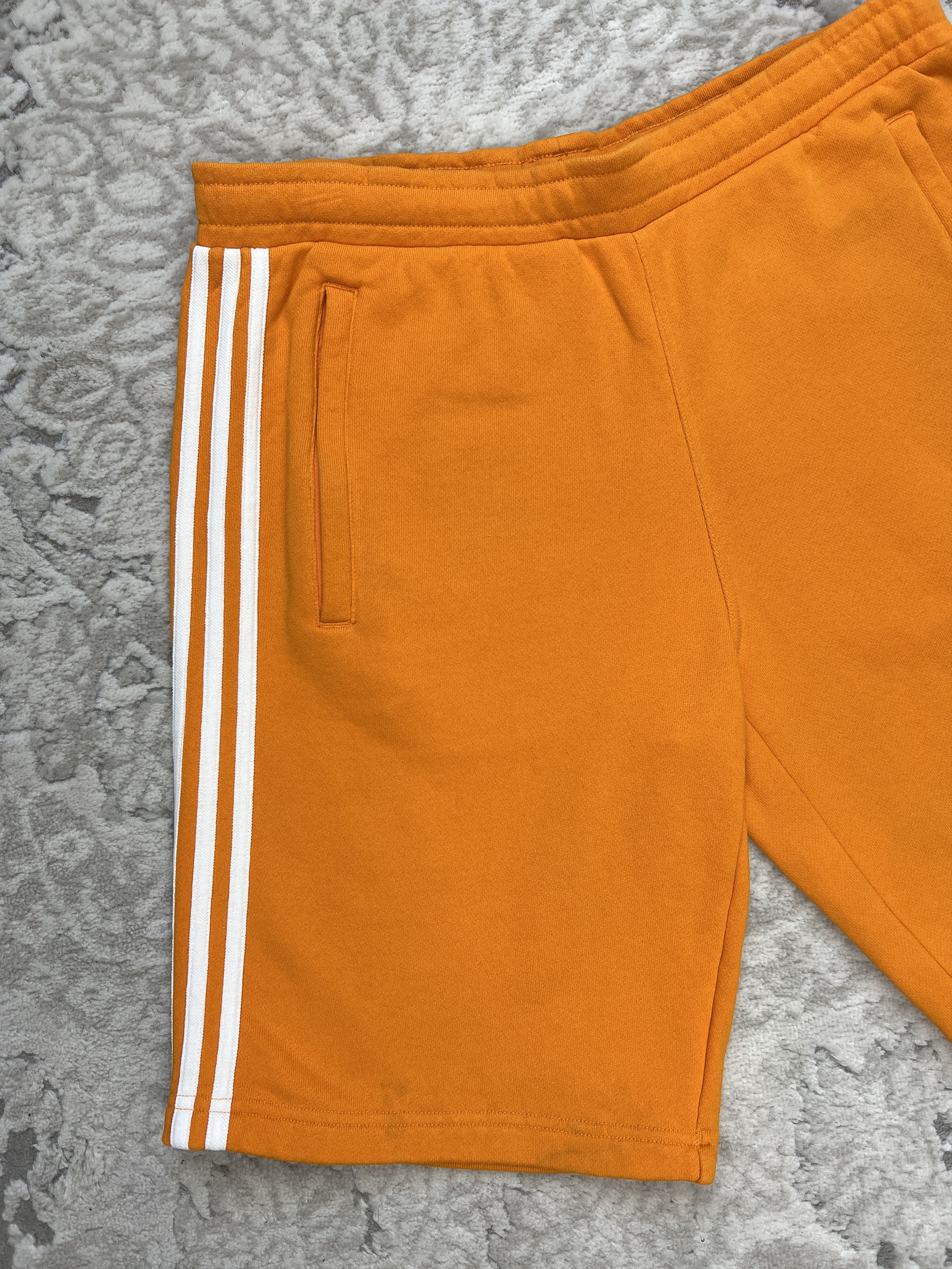 Adidas Adidas Originals Trefoil Shorts Bright Orange M Size US 32 / EU 48 - 2 Thumbnail