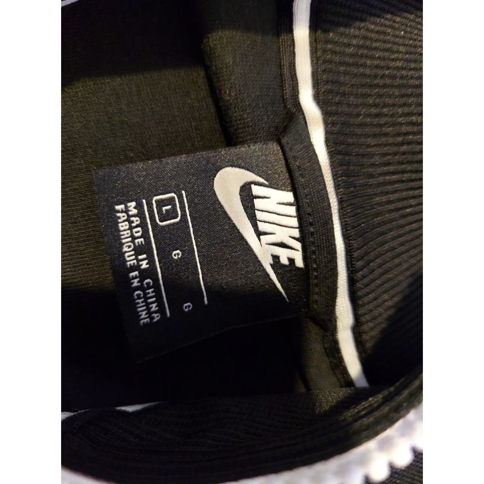 Nike Womens Nike Jacket L Large Black Hooded Athletic Gym Workout Basic Jacket Adults Womens Size L / US 10 / IT 46 - 3 Thumbnail