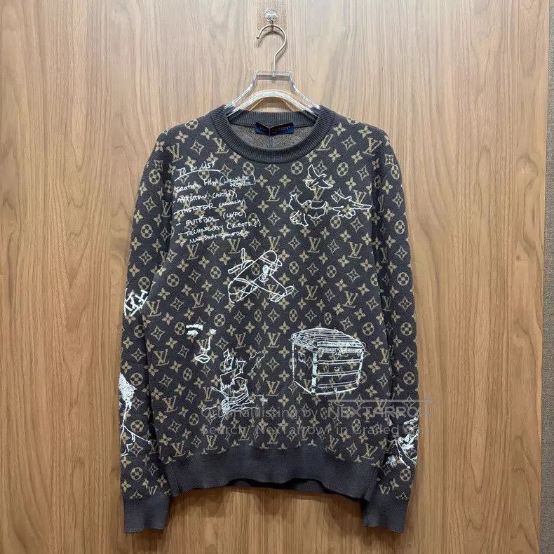 Louis Vuitton Louis Vuitton Full logo presbyopic stick figure embroidere Size US M / EU 48-50 / 2 - 1 Thumbnail